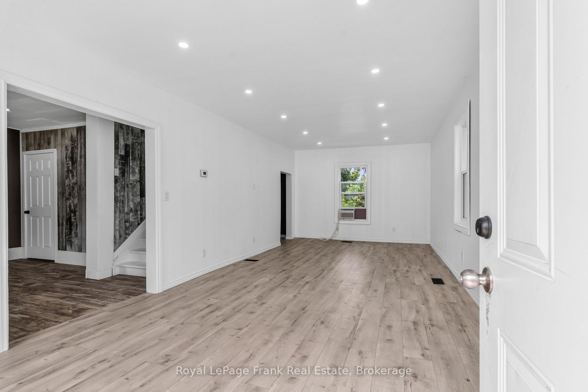 Photo 2 of 174 Elgin Street, Centre Hastings — HOMEH