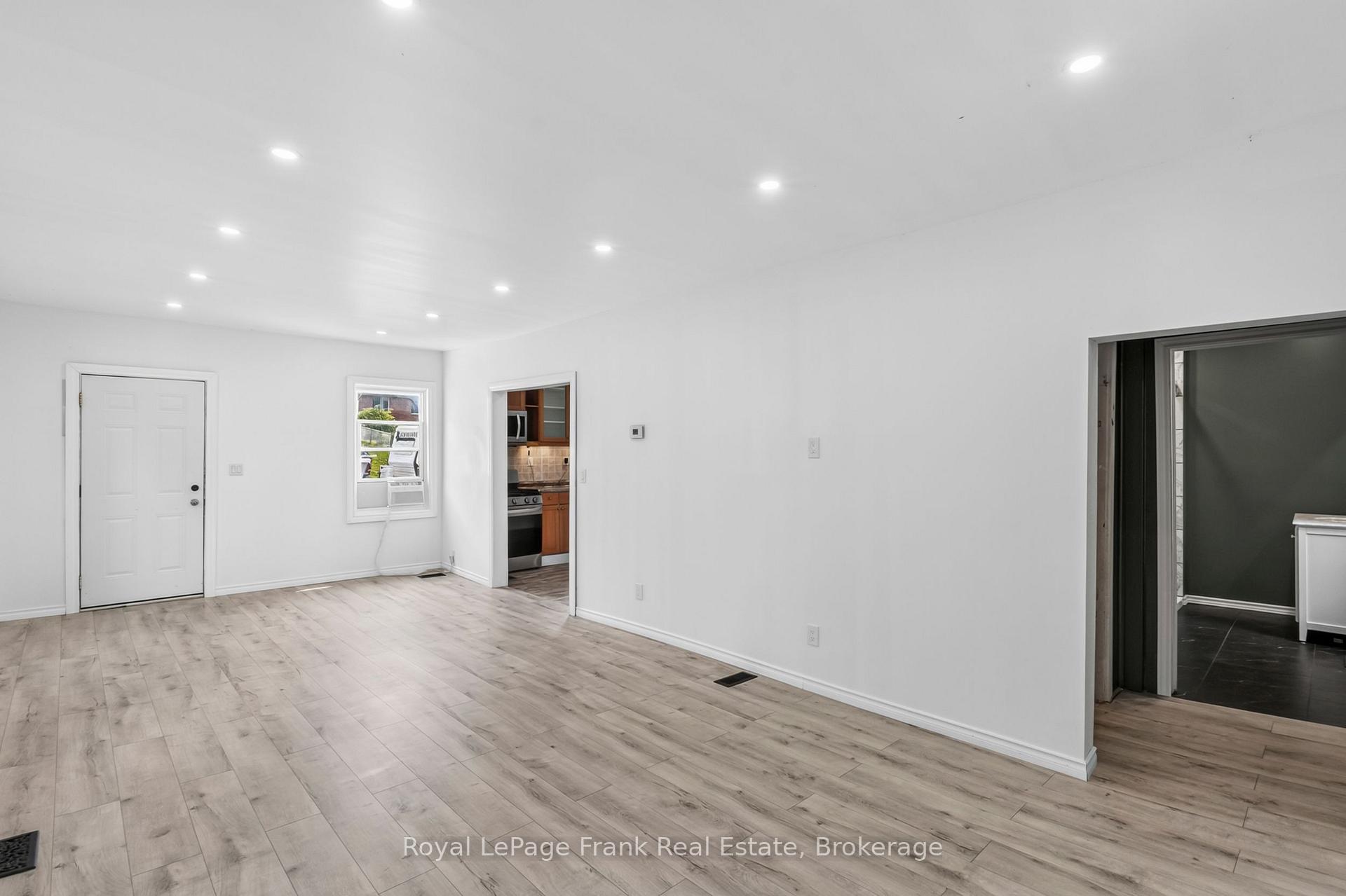 Photo 4 of 174 Elgin Street, Centre Hastings — HOMEH