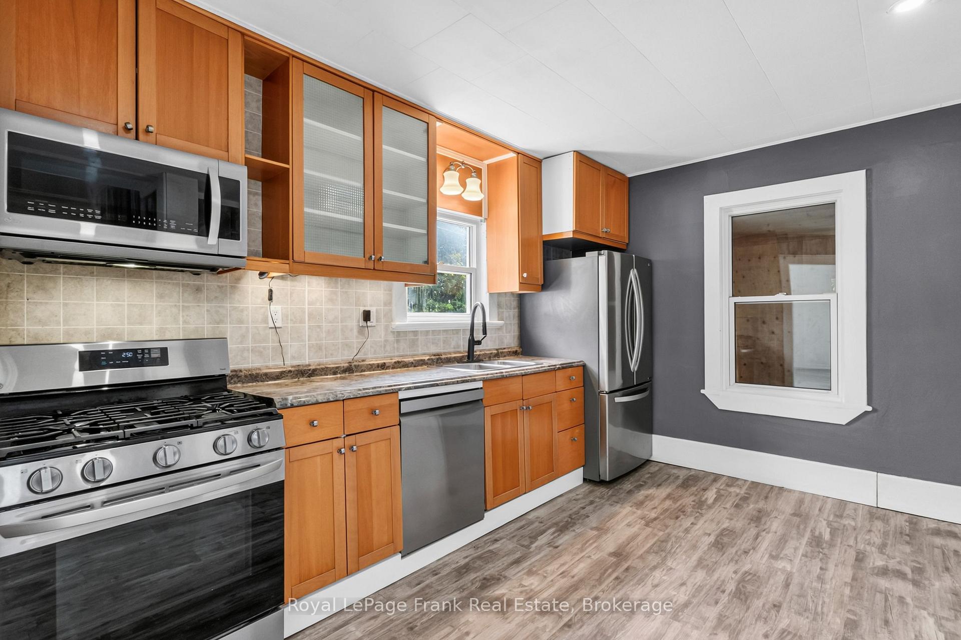 Photo 5 of 174 Elgin Street, Centre Hastings — HOMEH