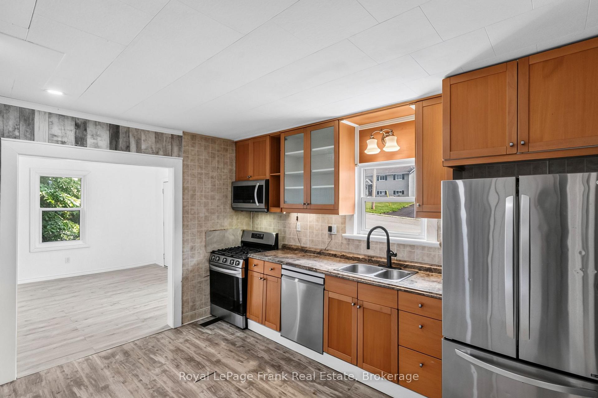 Photo 6 of 174 Elgin Street, Centre Hastings — HOMEH