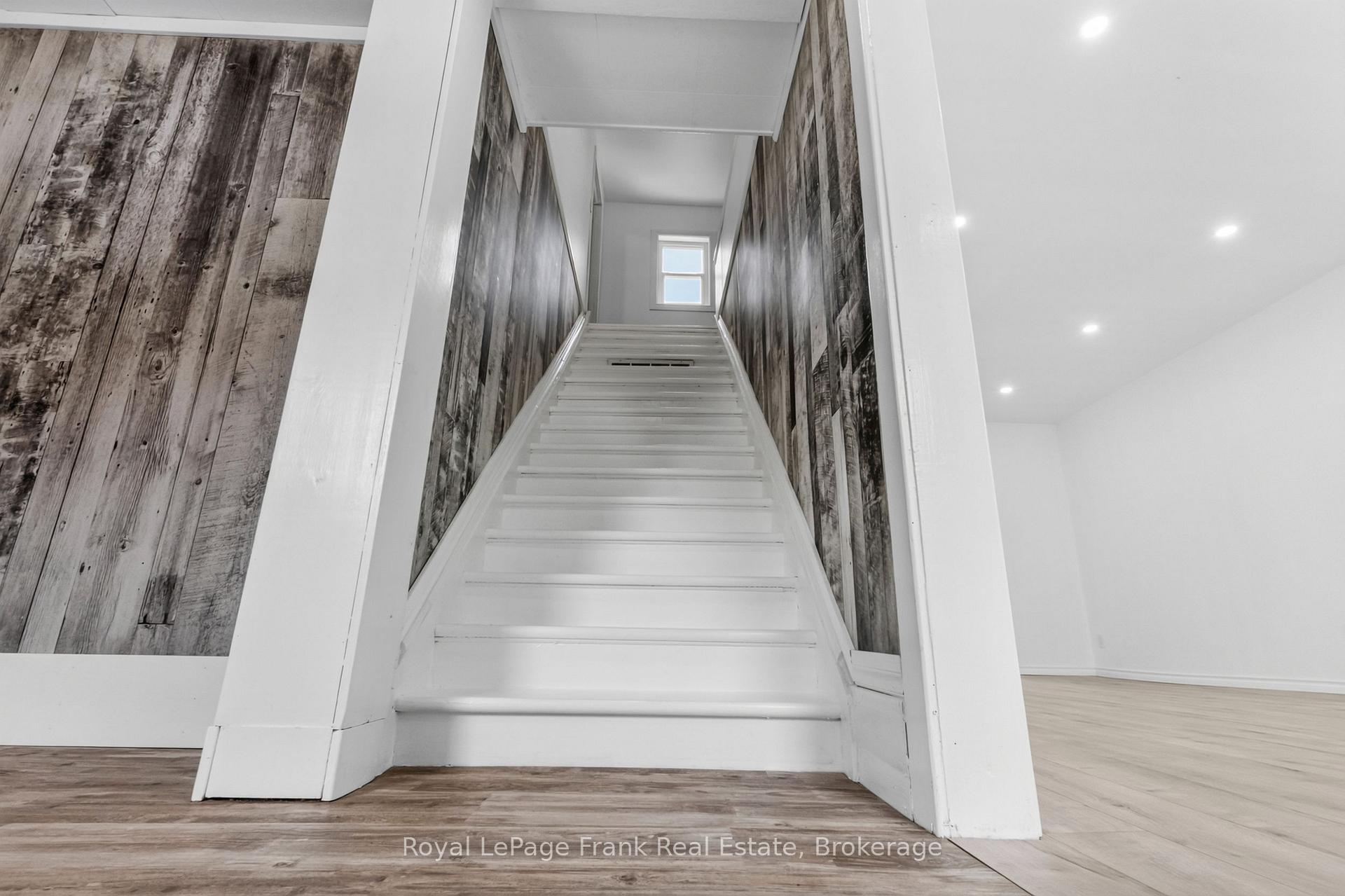 Photo 10 of 174 Elgin Street, Centre Hastings — HOMEH