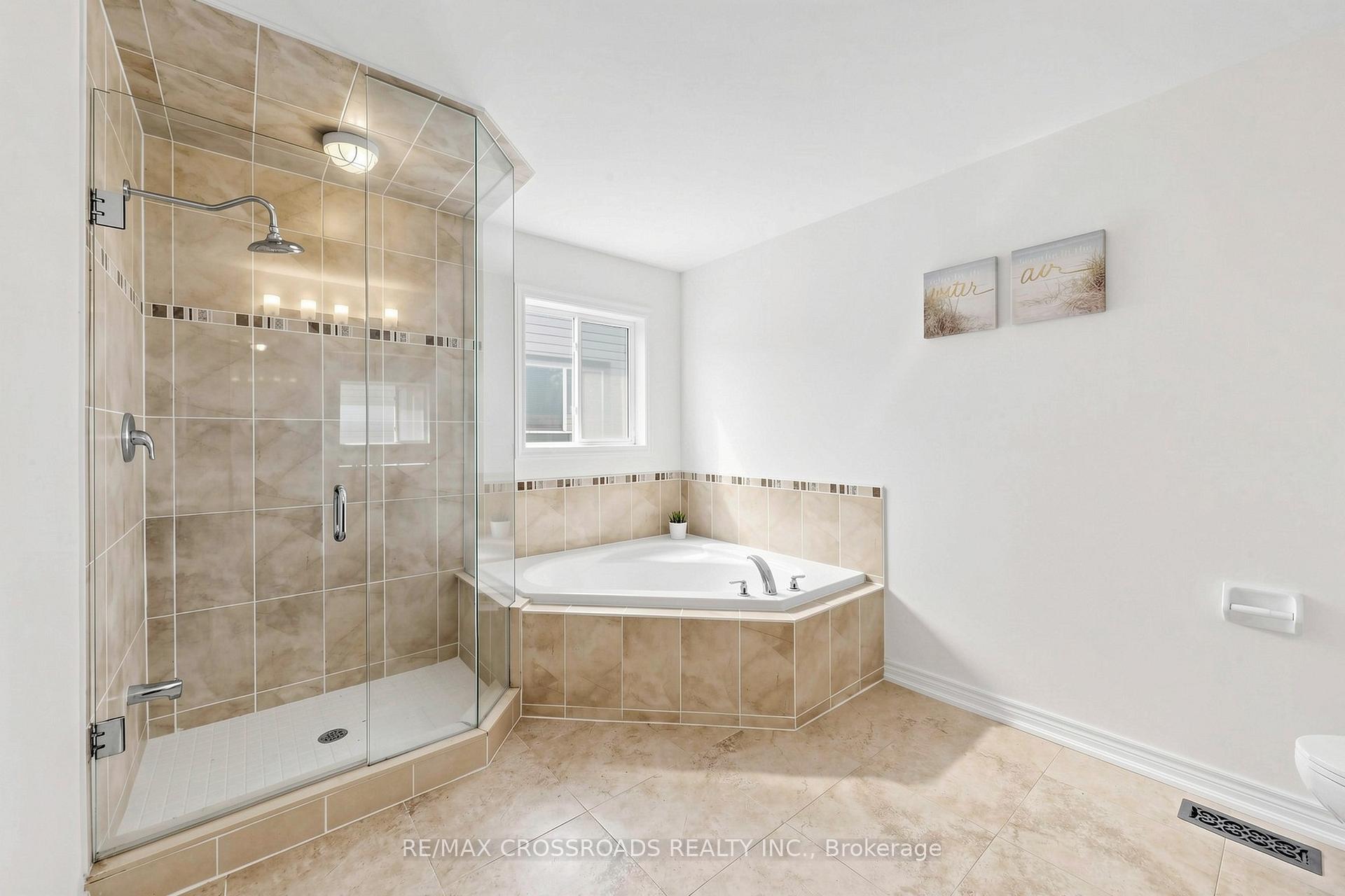 Photo 32 of 55 John Link Avenue, Georgina, Sutton & Jackson's Point — HOMEH
