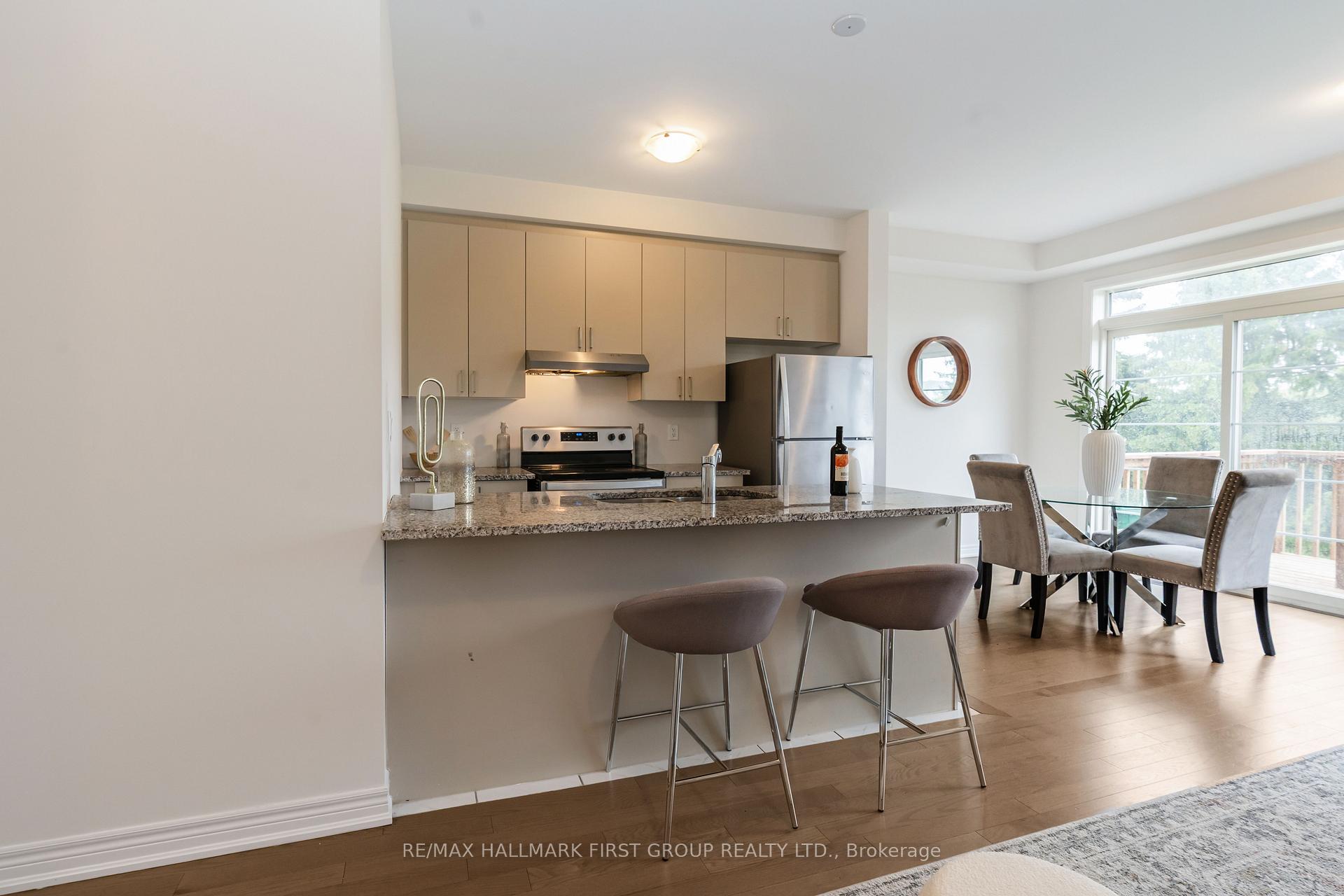 Photo 9 of 77 Air Dancer Crescent, Oshawa, Windfields — HOMEH