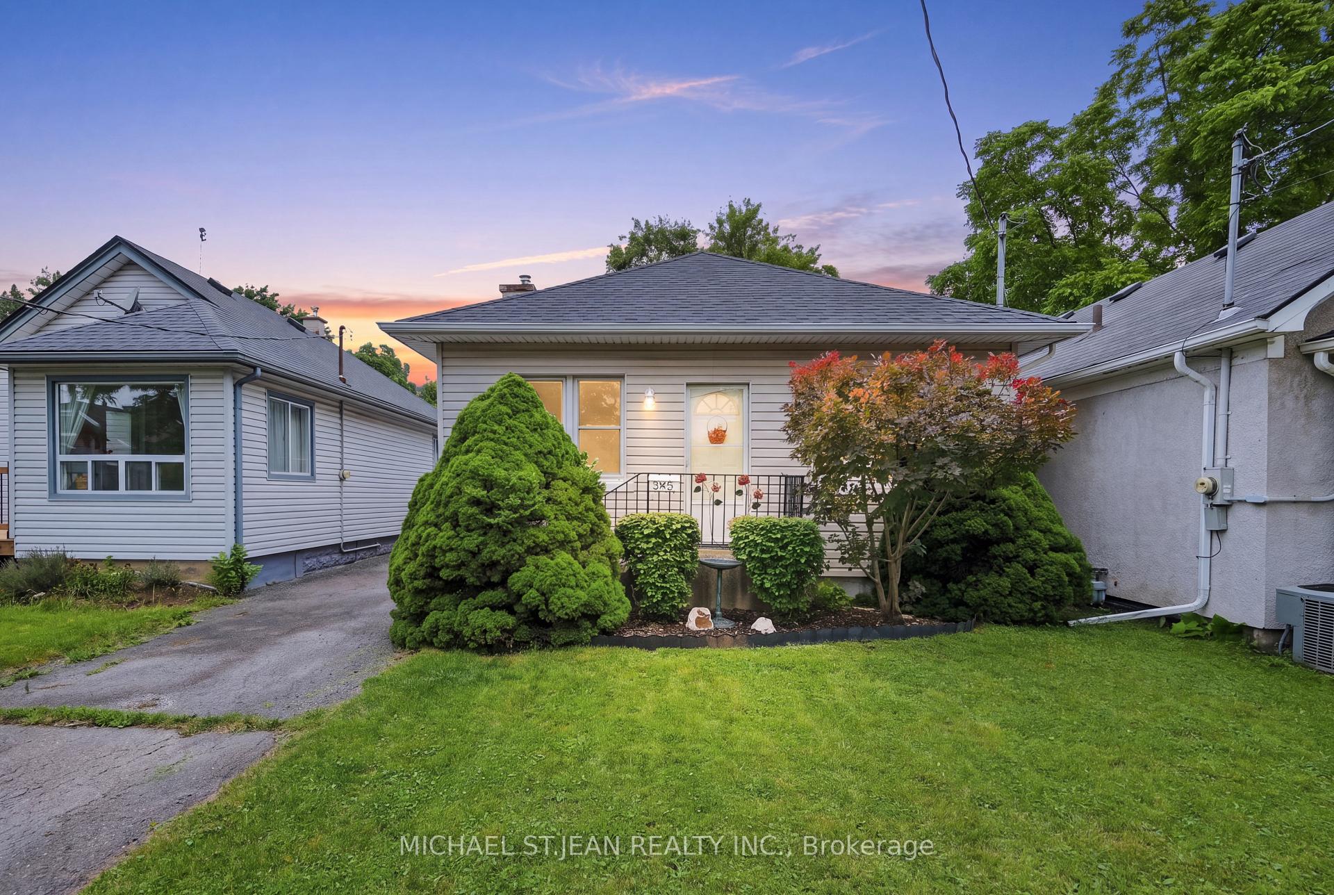 Photo 1 of 35 Chetwood Street, St. Catharines, Western Hill — HOMEH