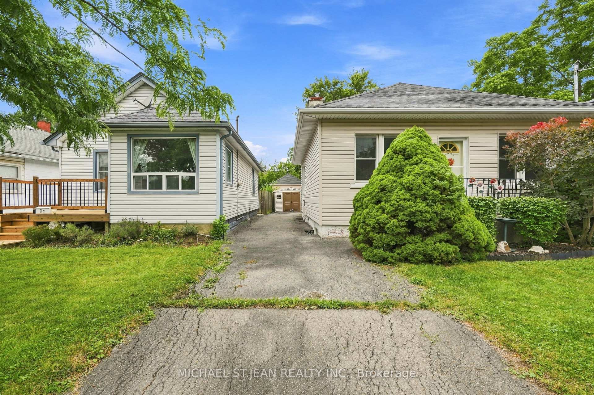 Photo 5 of 35 Chetwood Street, St. Catharines, Western Hill — HOMEH