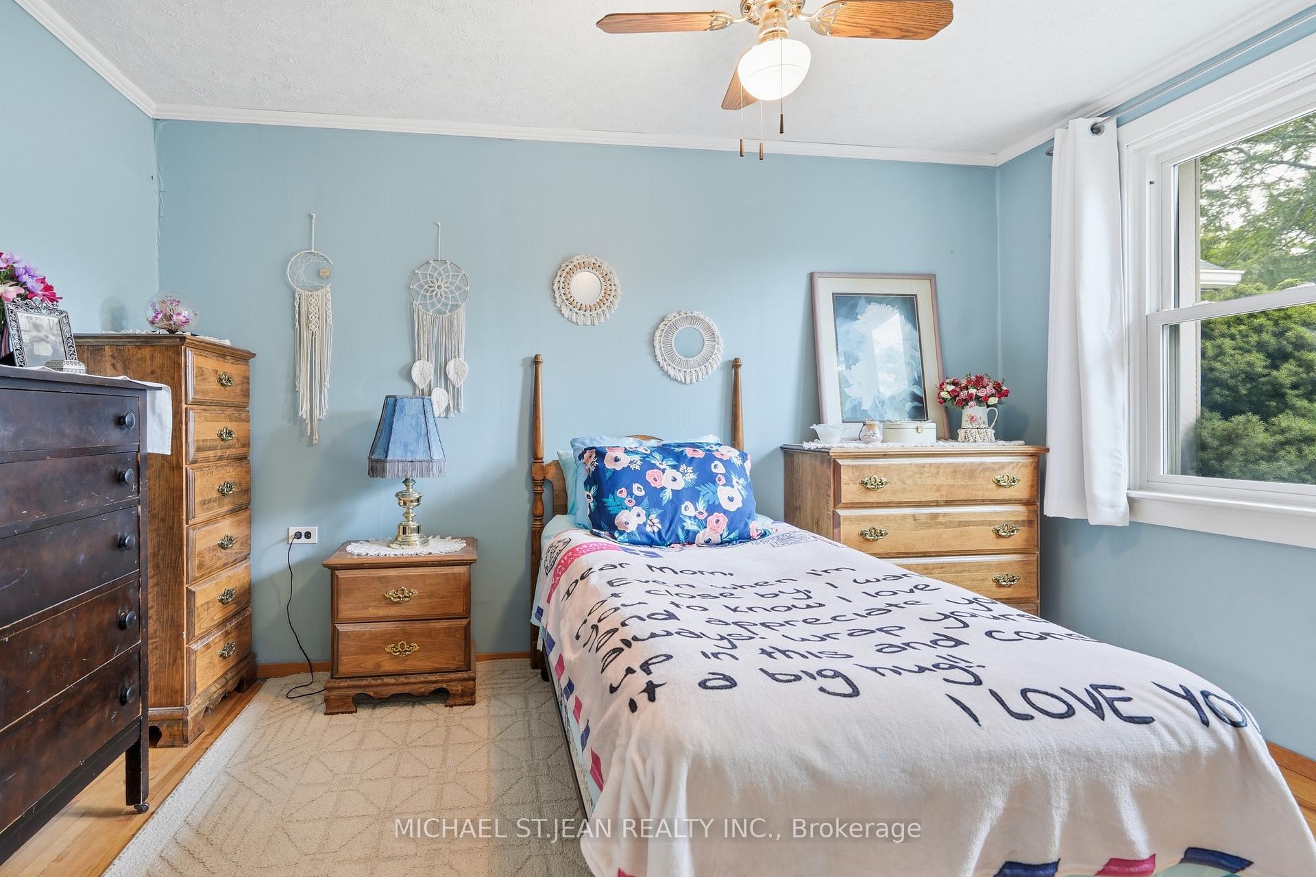 Photo 16 of 35 Chetwood Street, St. Catharines, Western Hill — HOMEH