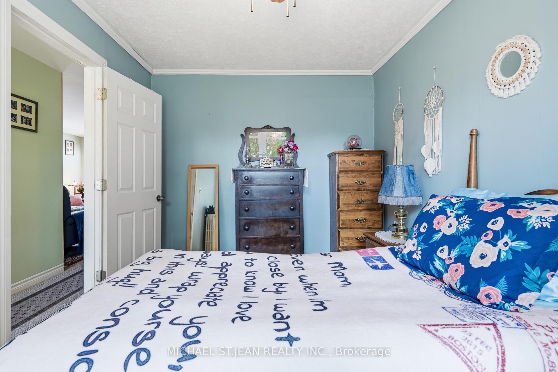 Photo 17 of 35 Chetwood Street, St. Catharines, Western Hill — HOMEH