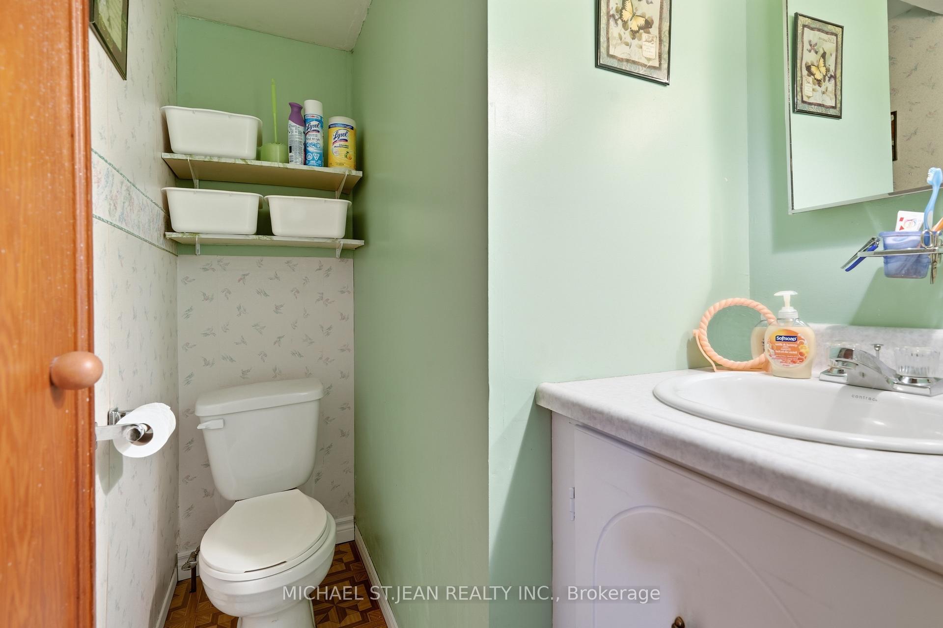 Photo 23 of 35 Chetwood Street, St. Catharines, Western Hill — HOMEH