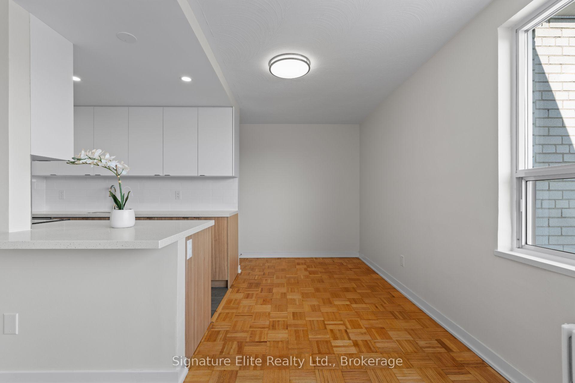 Photo 10 of Unit 406, 3 Swift Drive, North York, Victoria Village — HOMEH