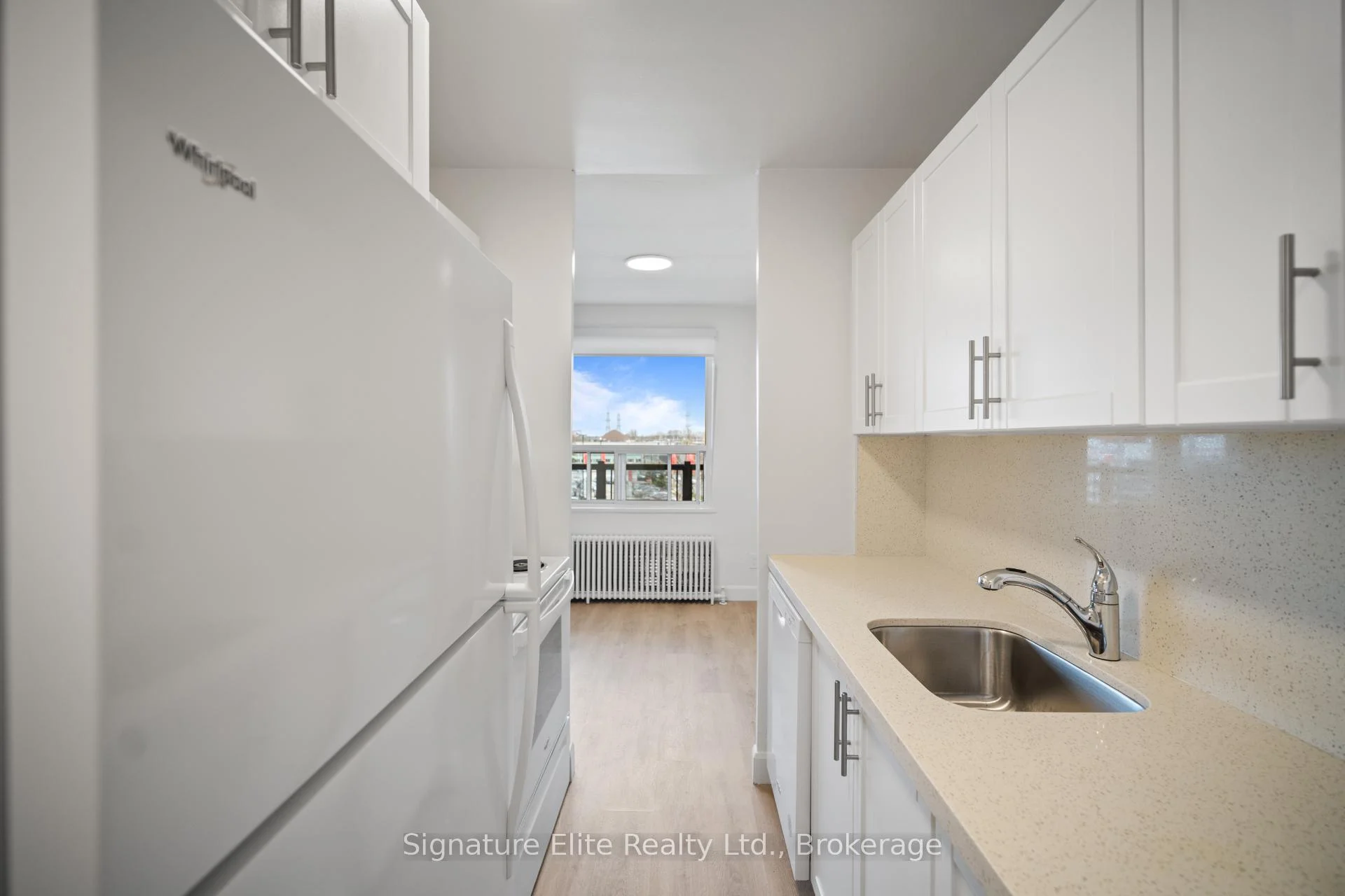 Photo 11 of Unit 406, 3 Swift Drive, North York, Victoria Village — HOMEH