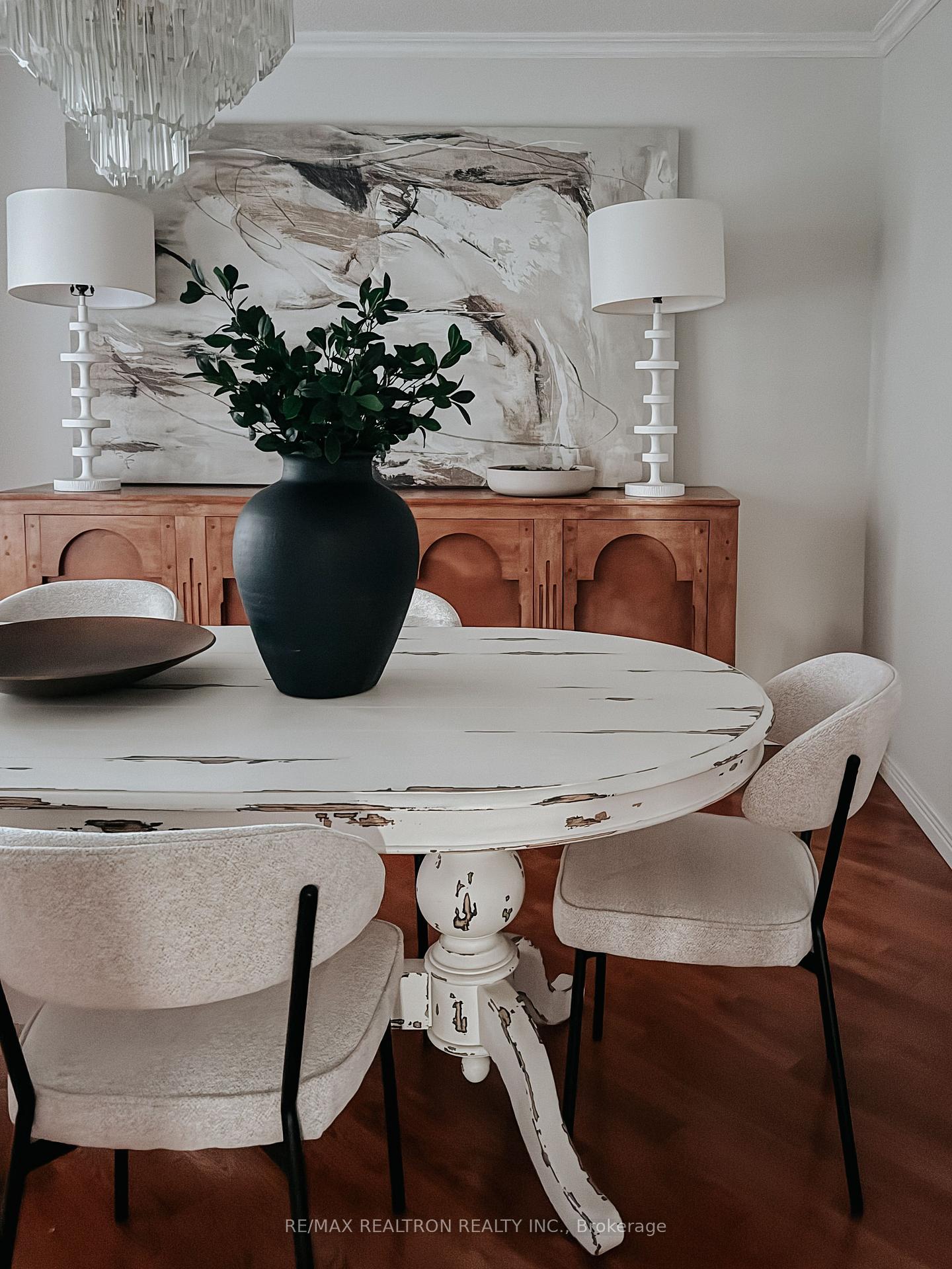 Photo 6 of 103 Thornbury Circle, Vaughan, Crestwood-Springfarm-Yorkhill — HOMEH
