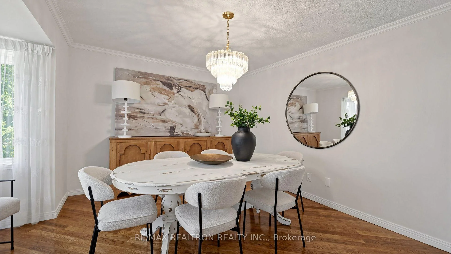 Photo 16 of 103 Thornbury Circle, Vaughan, Crestwood-Springfarm-Yorkhill — HOMEH