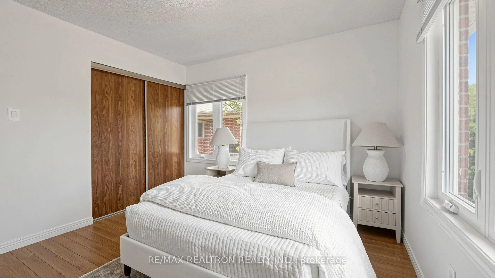 Photo 35 of 103 Thornbury Circle, Vaughan, Crestwood-Springfarm-Yorkhill — HOMEH