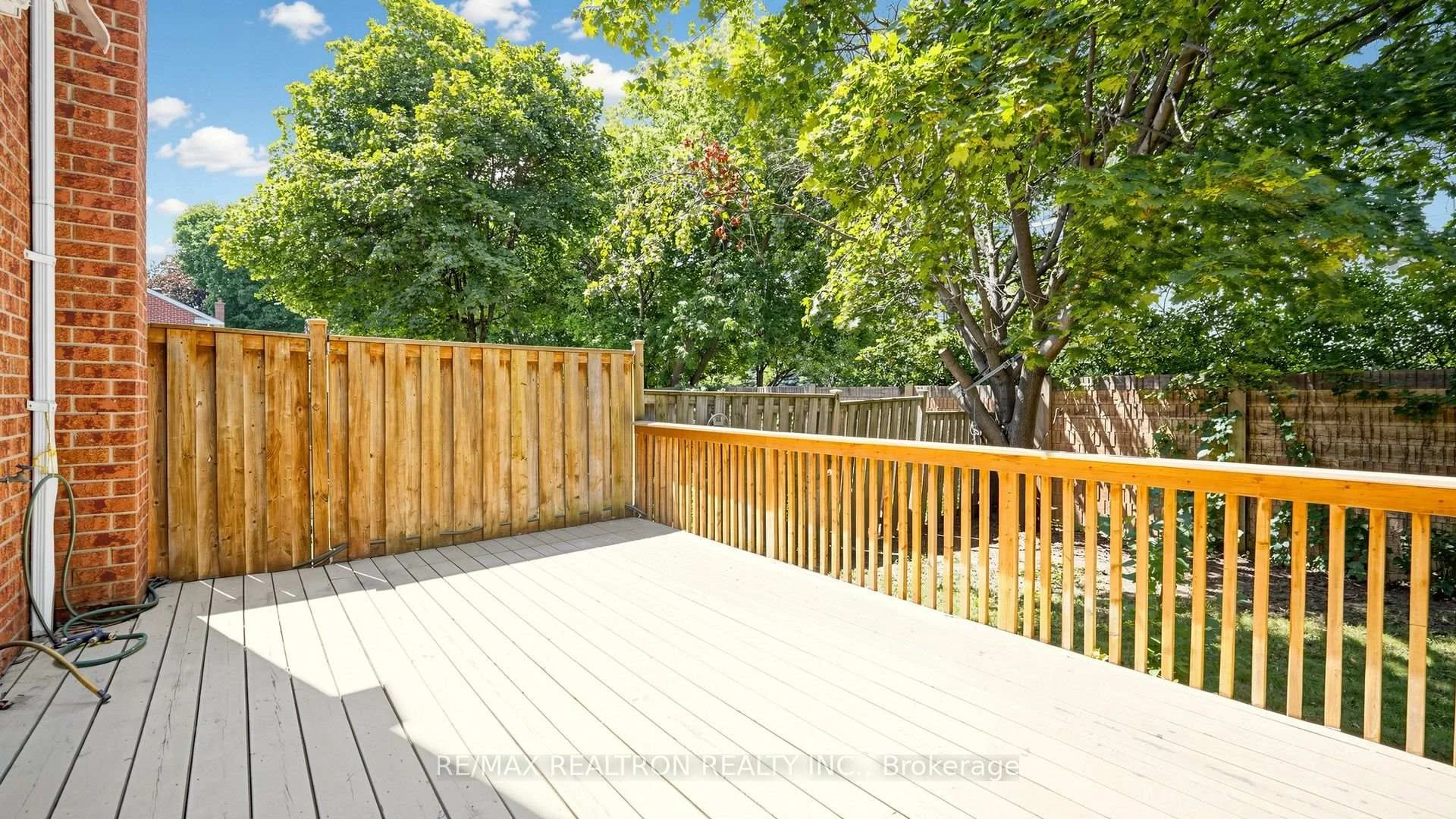 Photo 46 of 103 Thornbury Circle, Vaughan, Crestwood-Springfarm-Yorkhill — HOMEH