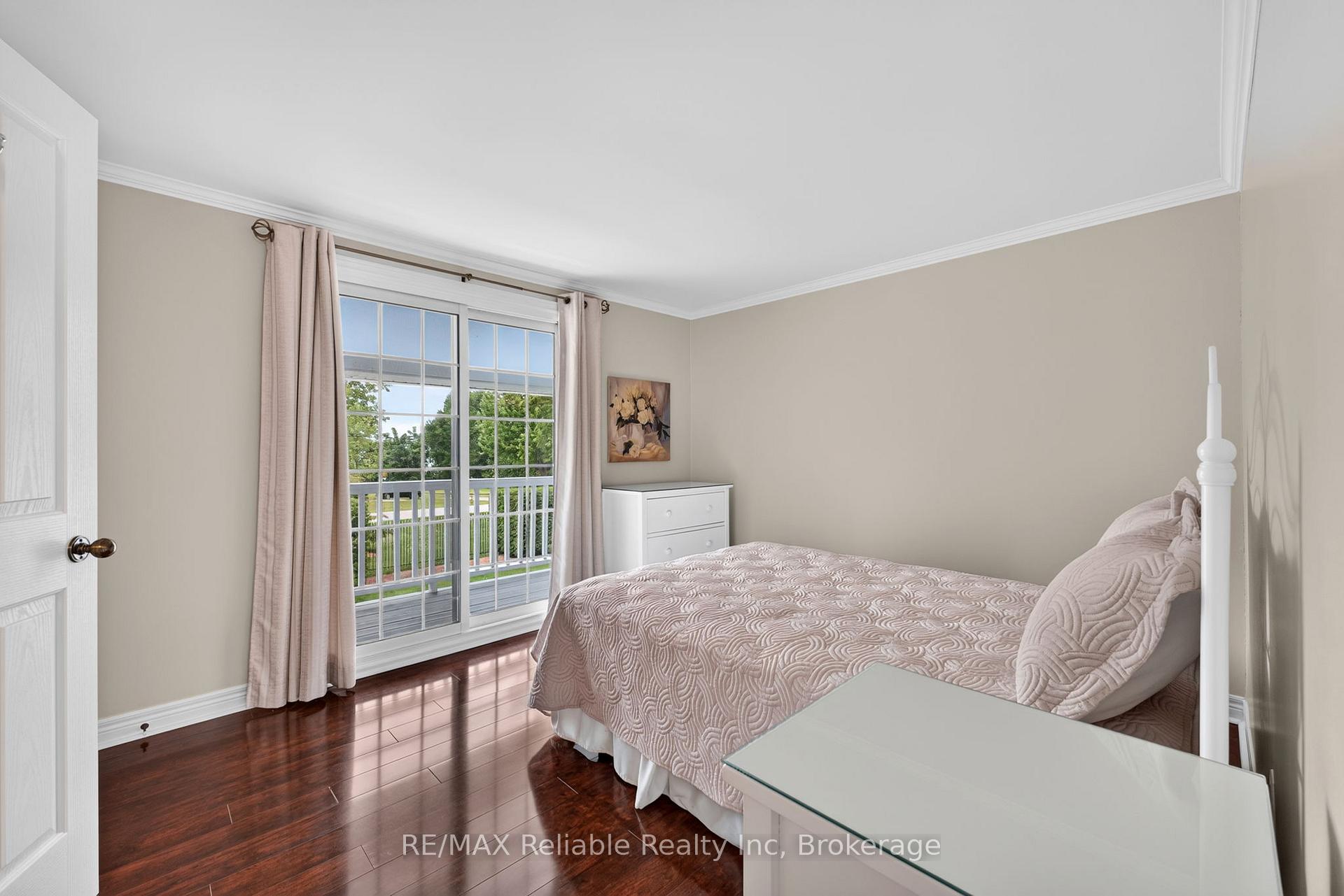 Photo 33 of 60 Tuyll Street, Bluewater, Bayfield — HOMEH