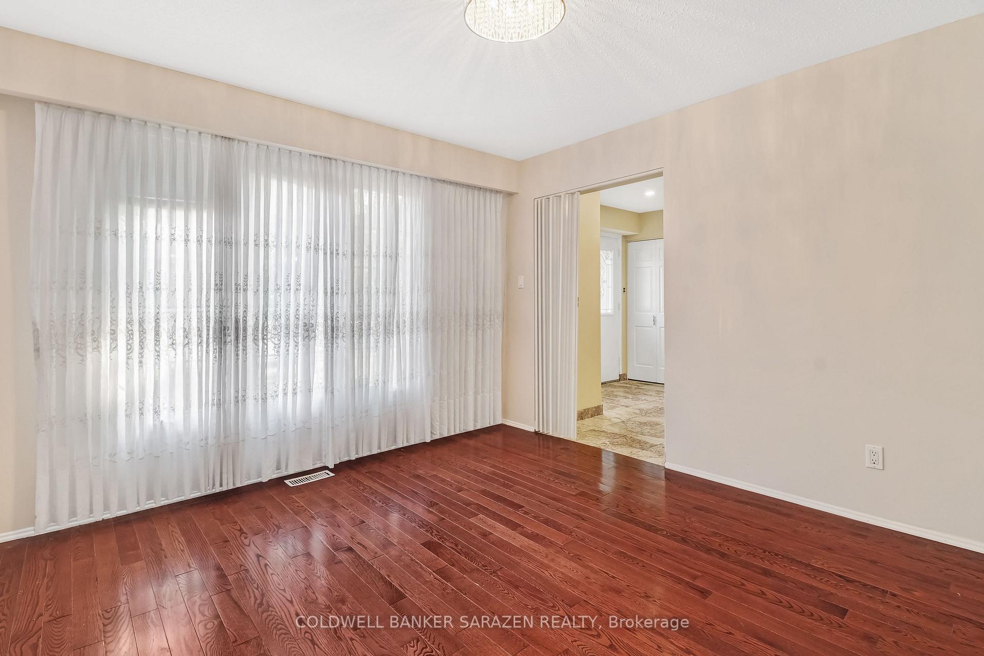 Photo 13 of 1035 Plante Drive, Ottawa, Hunt Club/Western Community — HOMEH