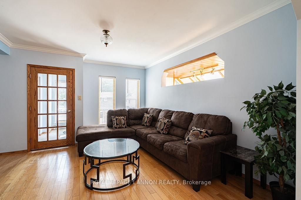 Photo 4 of 88 Carl Ave., Thunder Bay, John Street North — HOMEH