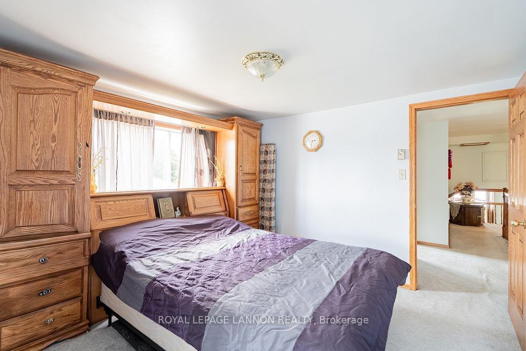 Photo 16 of 88 Carl Ave., Thunder Bay, John Street North — HOMEH
