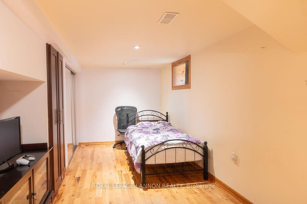 Photo 20 of 88 Carl Ave., Thunder Bay, John Street North — HOMEH