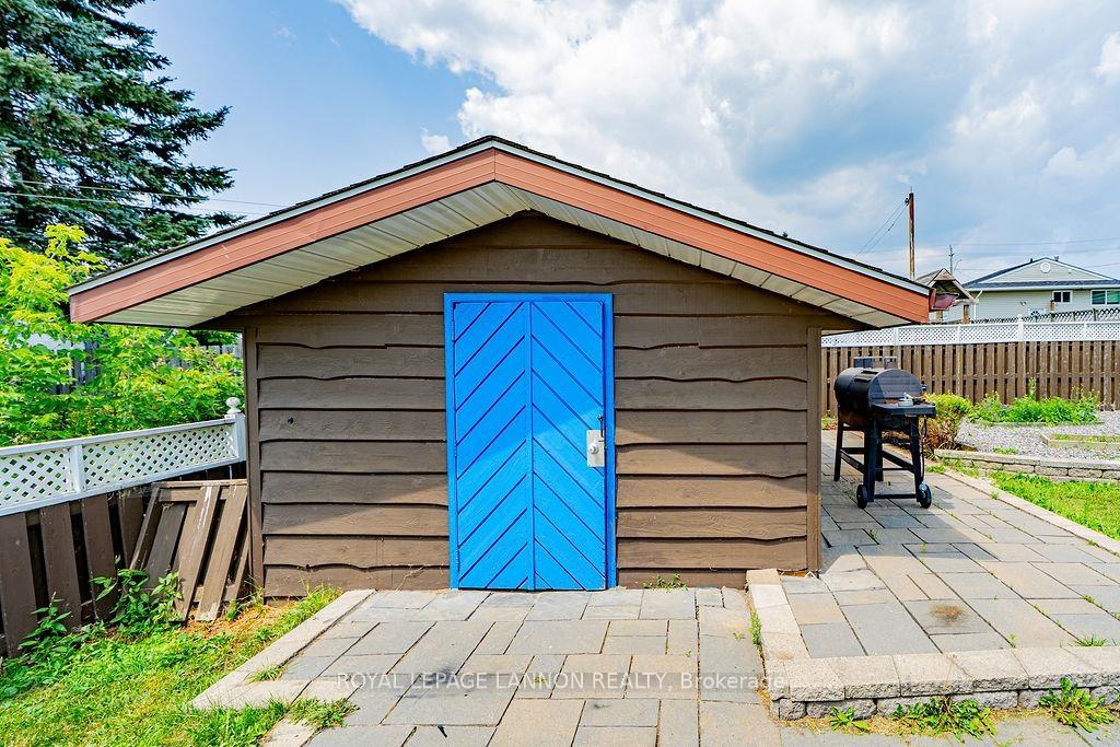 Photo 34 of 88 Carl Ave., Thunder Bay, John Street North — HOMEH