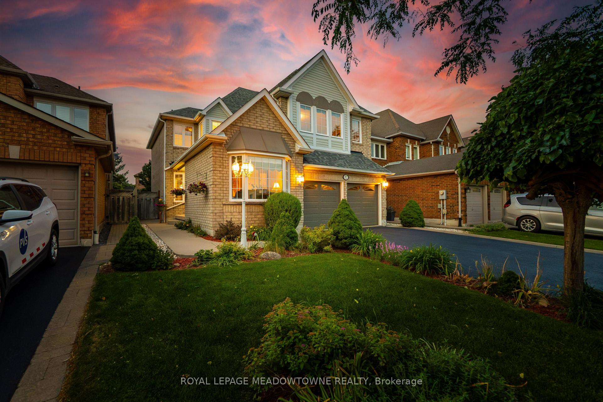 Photo 1 of 82 Miller Drive, Halton Hills, Georgetown — HOMEH
