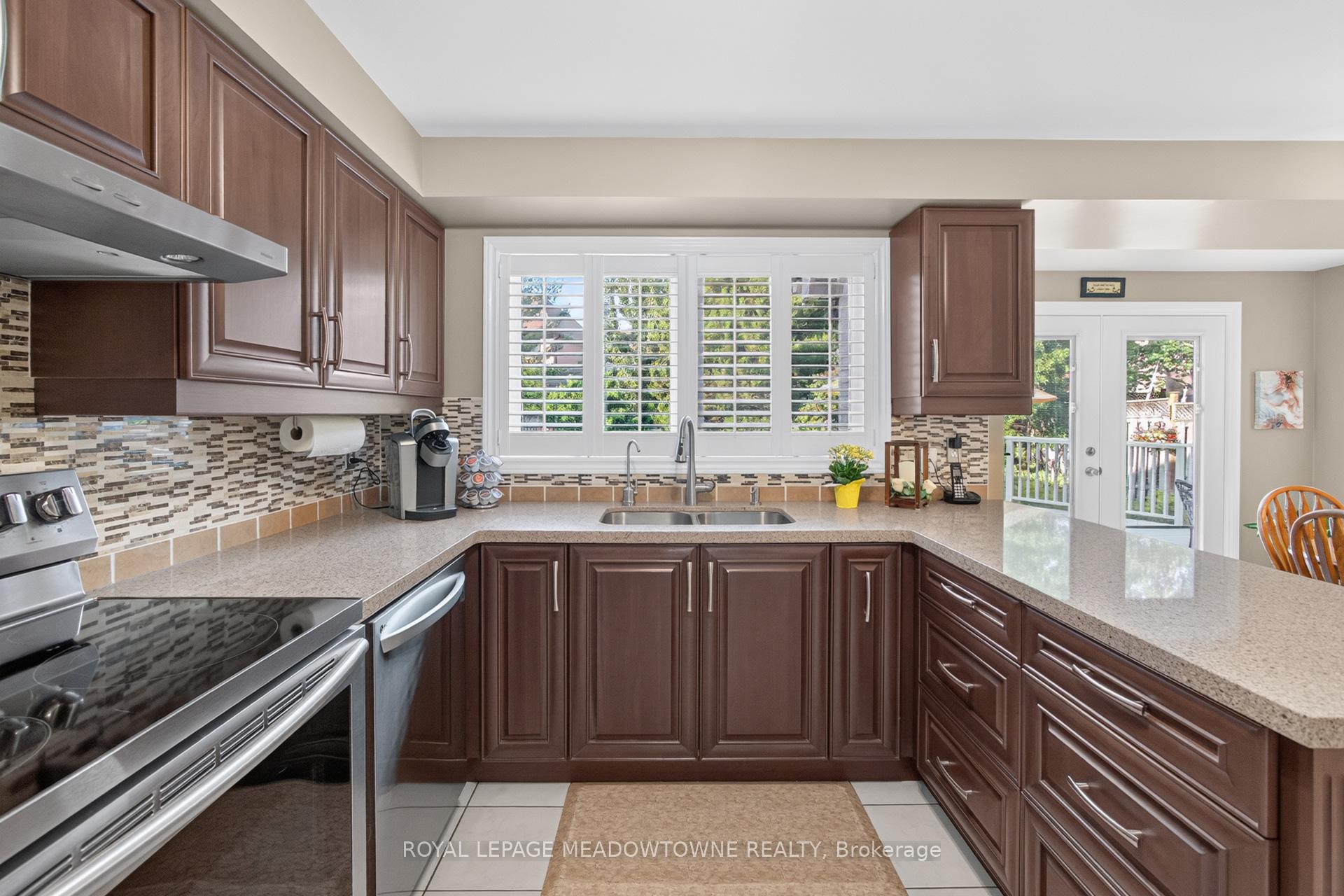 Photo 17 of 82 Miller Drive, Halton Hills, Georgetown — HOMEH