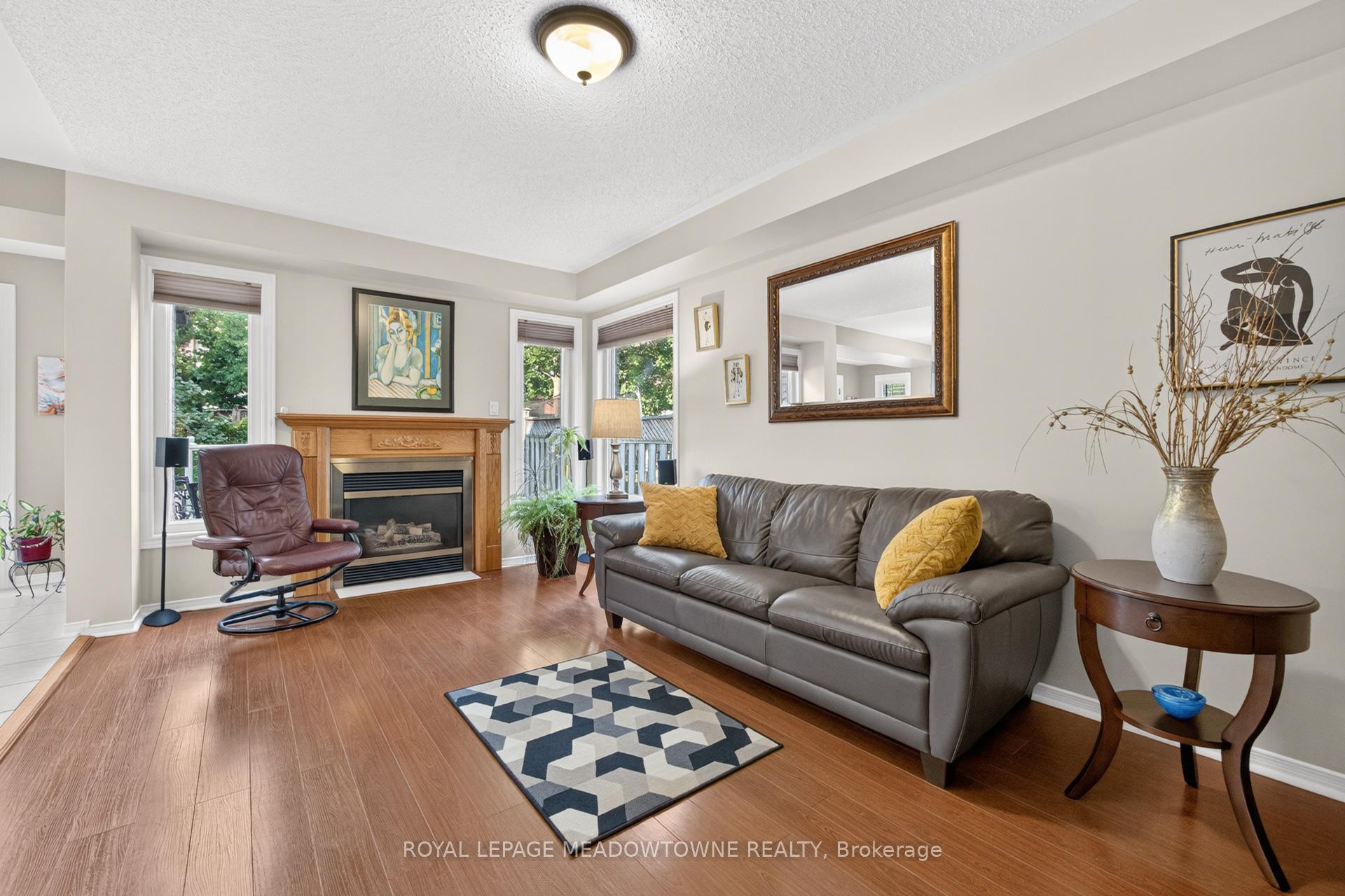 Photo 22 of 82 Miller Drive, Halton Hills, Georgetown — HOMEH