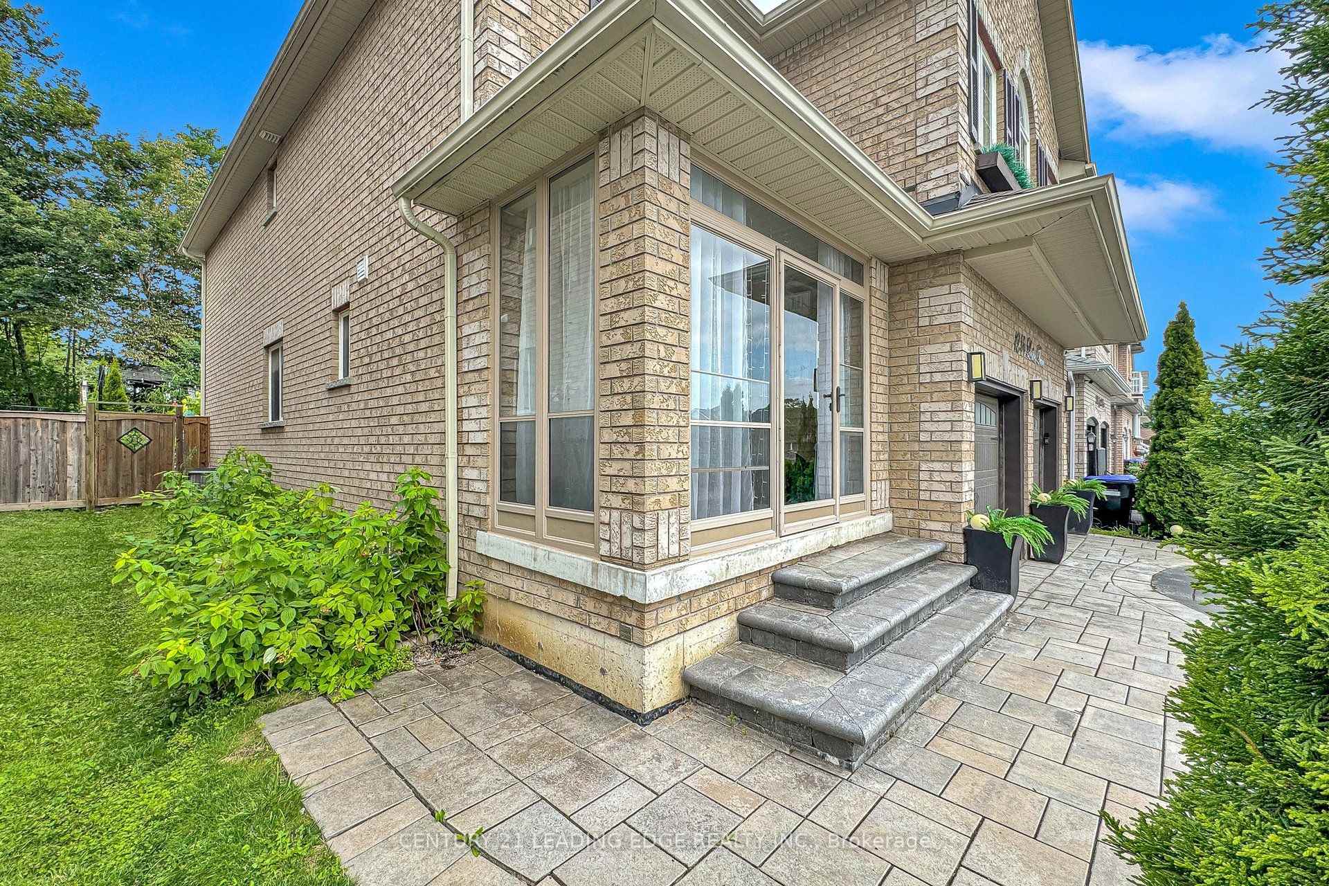 Photo 3 of 1246 Leslie Drive, Innisfil, Alcona — HOMEH