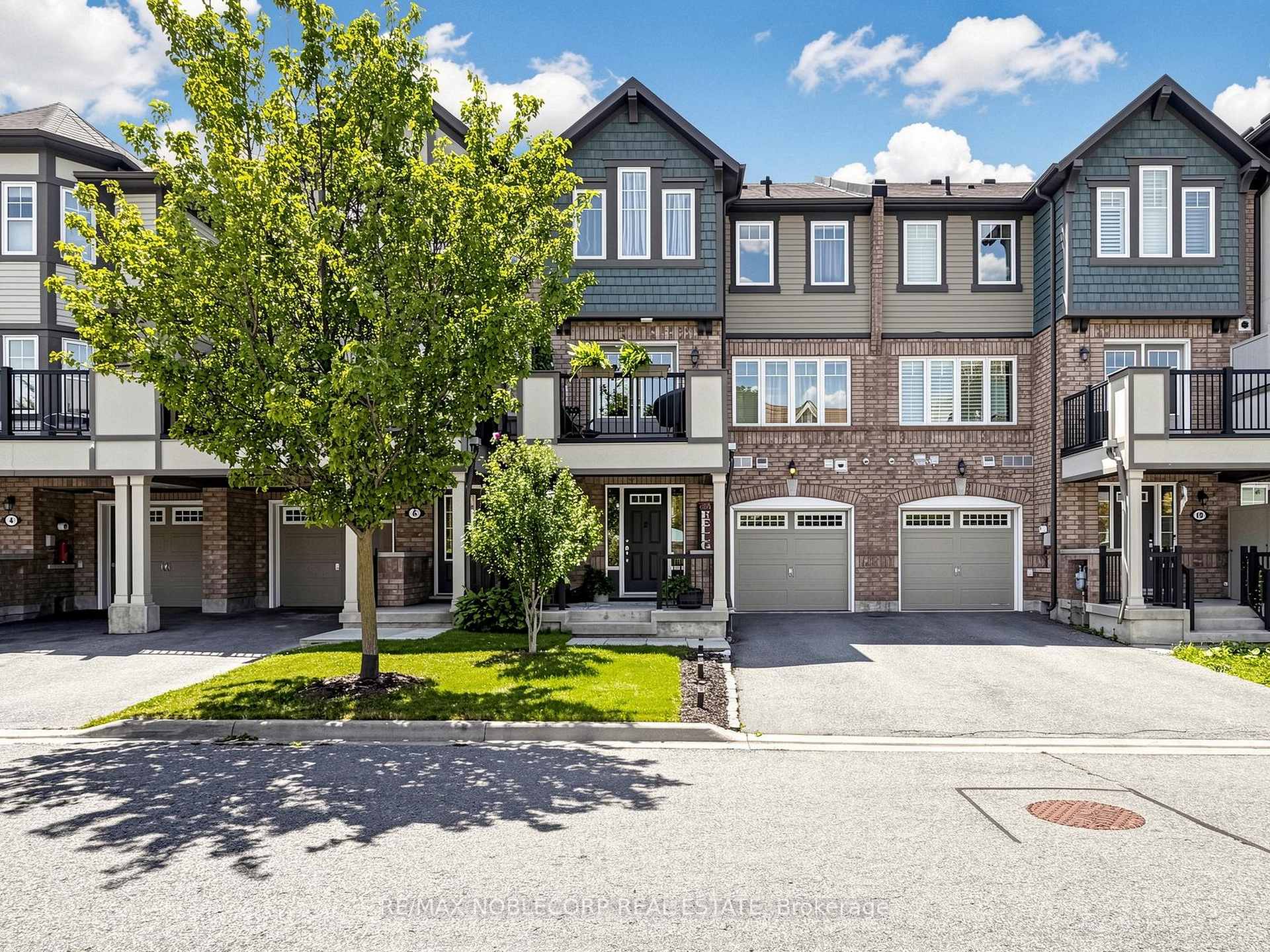 Photo 1 of 8 Deancrest Road, Brampton, Northwest Brampton — HOMEH