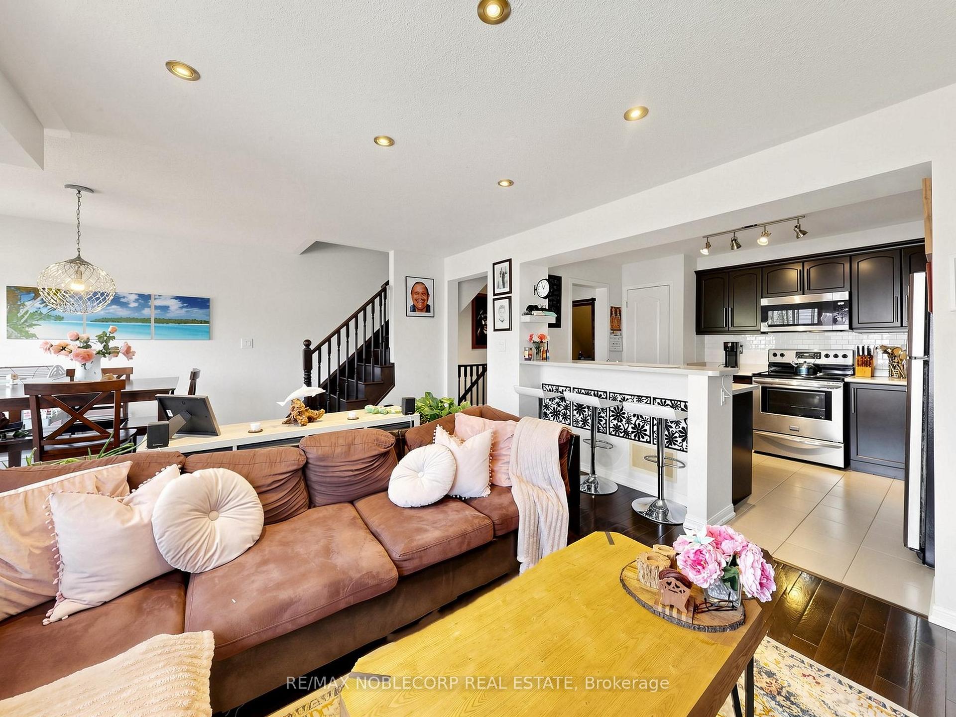 Photo 8 of 8 Deancrest Road, Brampton, Northwest Brampton — HOMEH