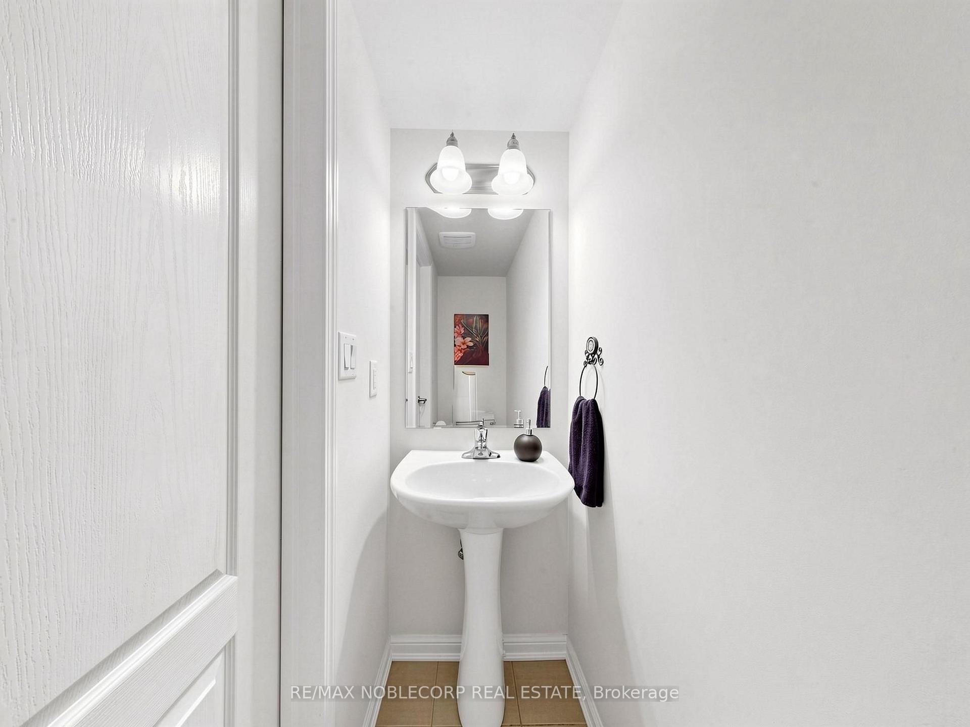 Photo 21 of 8 Deancrest Road, Brampton, Northwest Brampton — HOMEH
