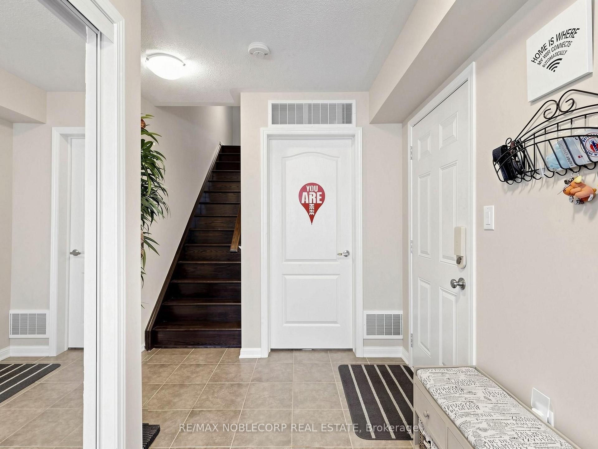 Photo 38 of 8 Deancrest Road, Brampton, Northwest Brampton — HOMEH