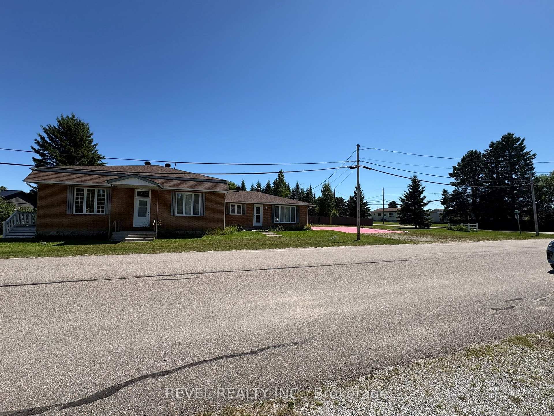 Photo 2 of Unit Fauquier, 21 Jacques Avenue, Kapuskasing, Fauquier — HOMEH