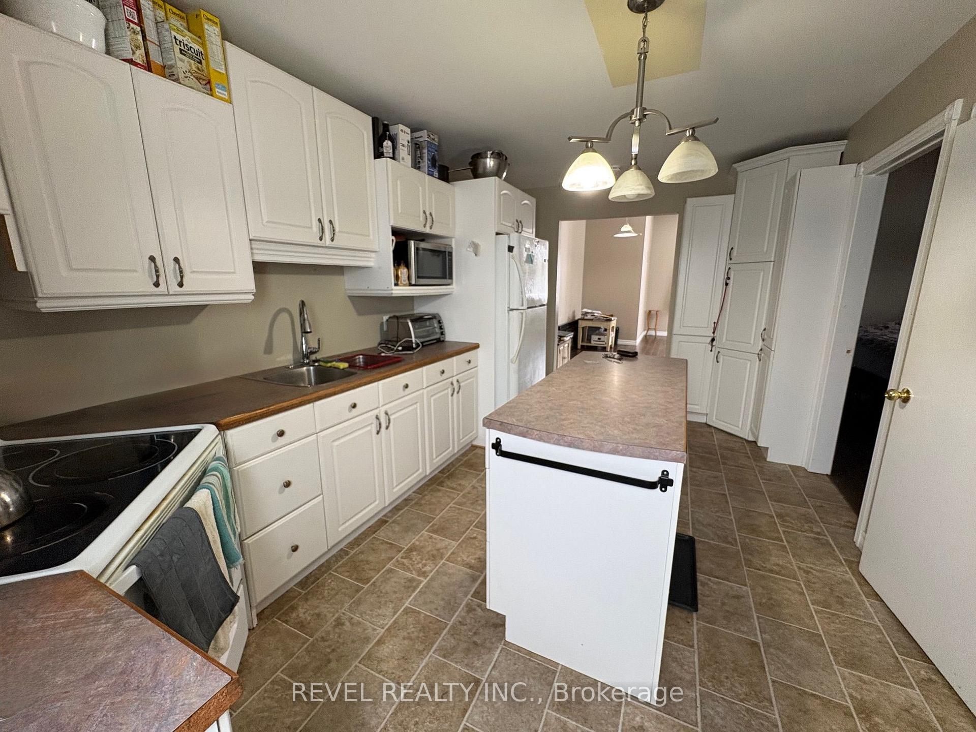 Photo 32 of Unit Fauquier, 21 Jacques Avenue, Kapuskasing, Fauquier — HOMEH