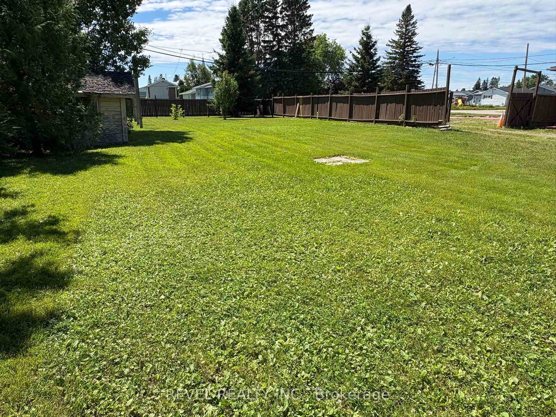Photo 48 of Unit Fauquier, 21 Jacques Avenue, Kapuskasing, Fauquier — HOMEH