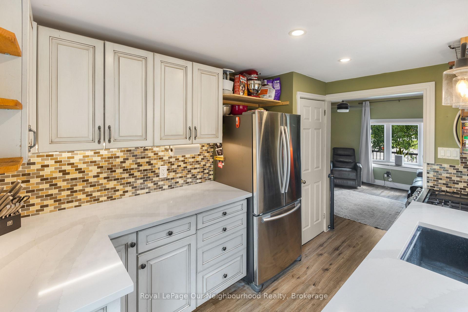 Photo 5 of 1397 Ontario Street, Cobourg — HOMEH