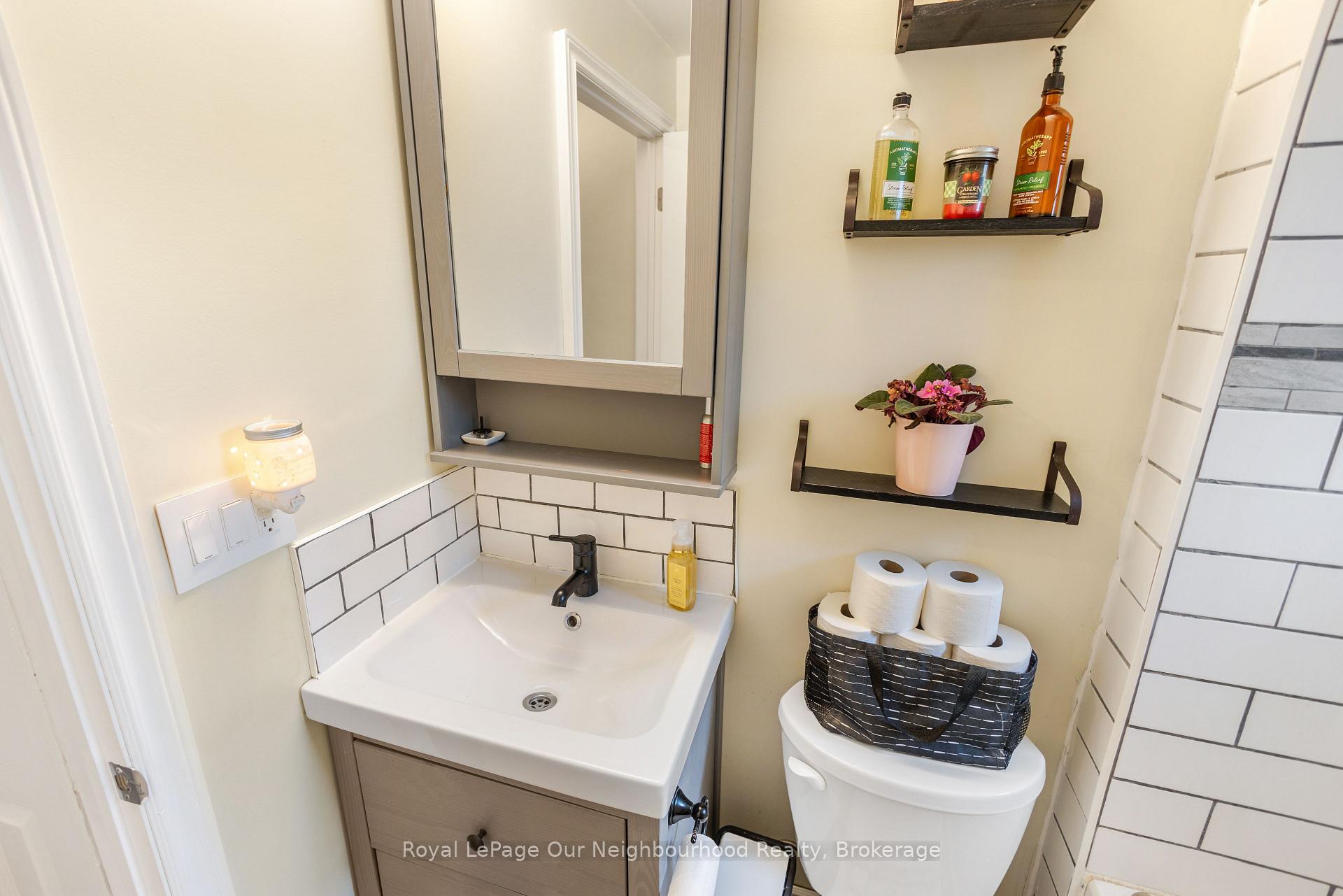 Photo 20 of 1397 Ontario Street, Cobourg — HOMEH