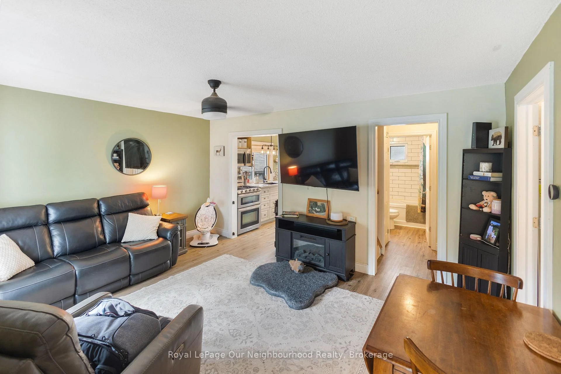 Photo 9 of 1397 Ontario Street, Cobourg — HOMEH