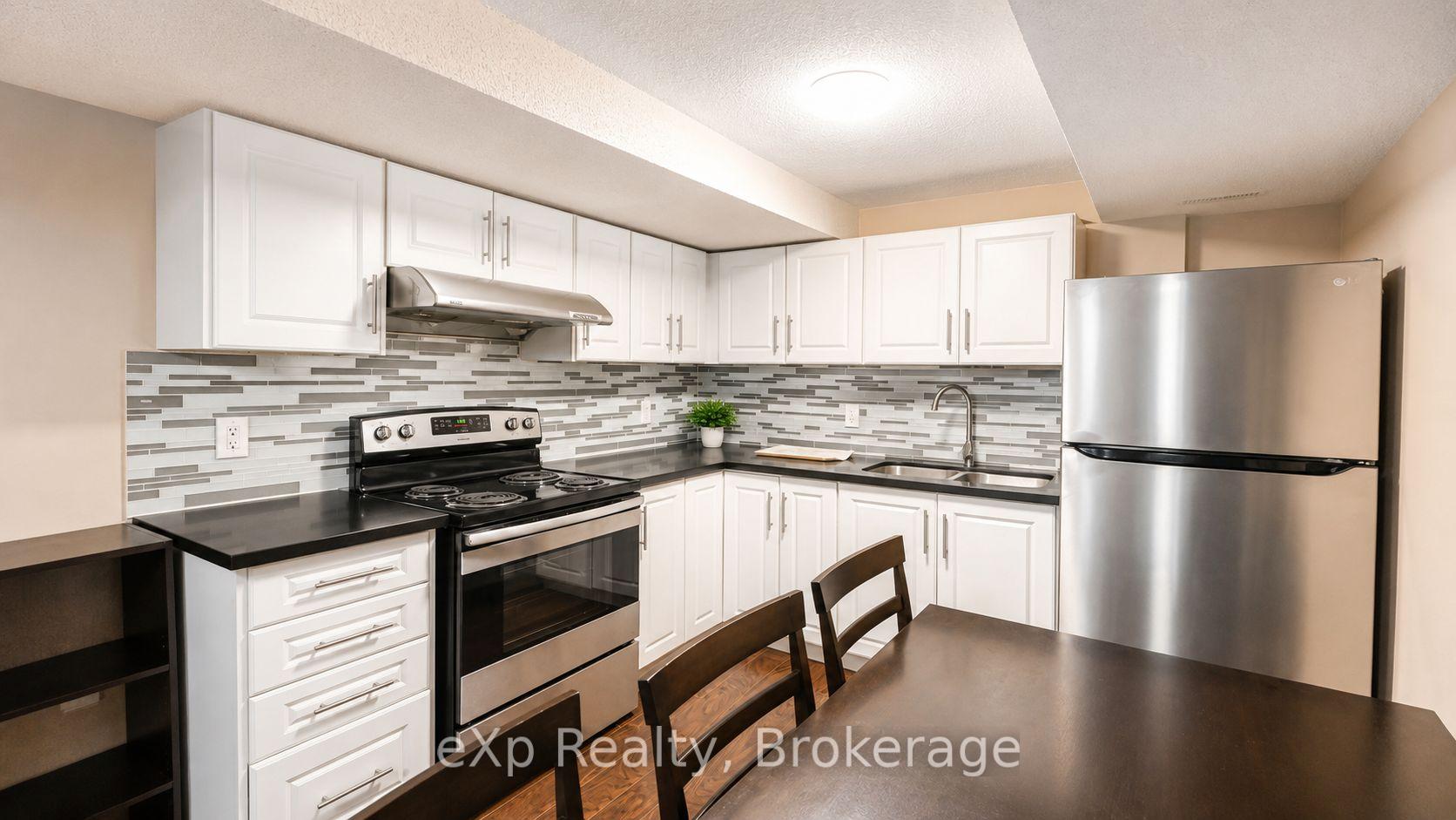 Photo 3 of Unit B, 2 Foxwood Crescent, Guelph, Kortright Hills — HOMEH