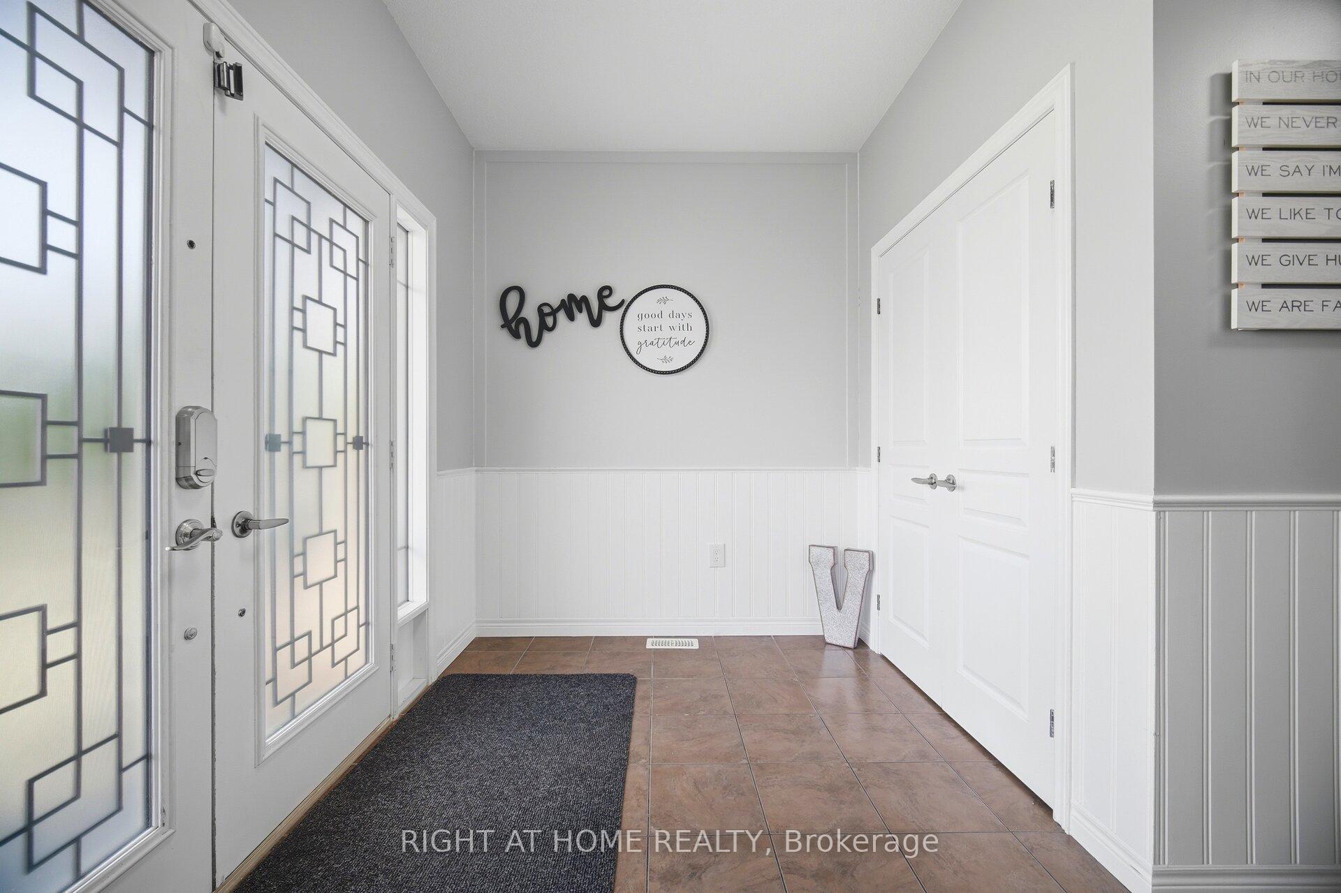Photo 7 of 79 Garinger Crescent, Hamilton, Binbrook — HOMEH