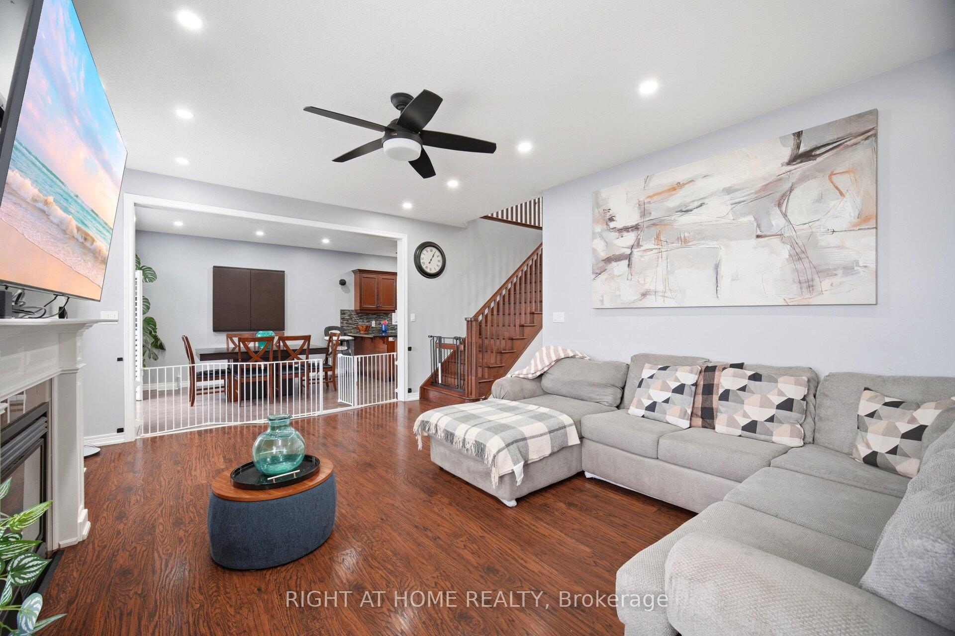 Photo 13 of 79 Garinger Crescent, Hamilton, Binbrook — HOMEH