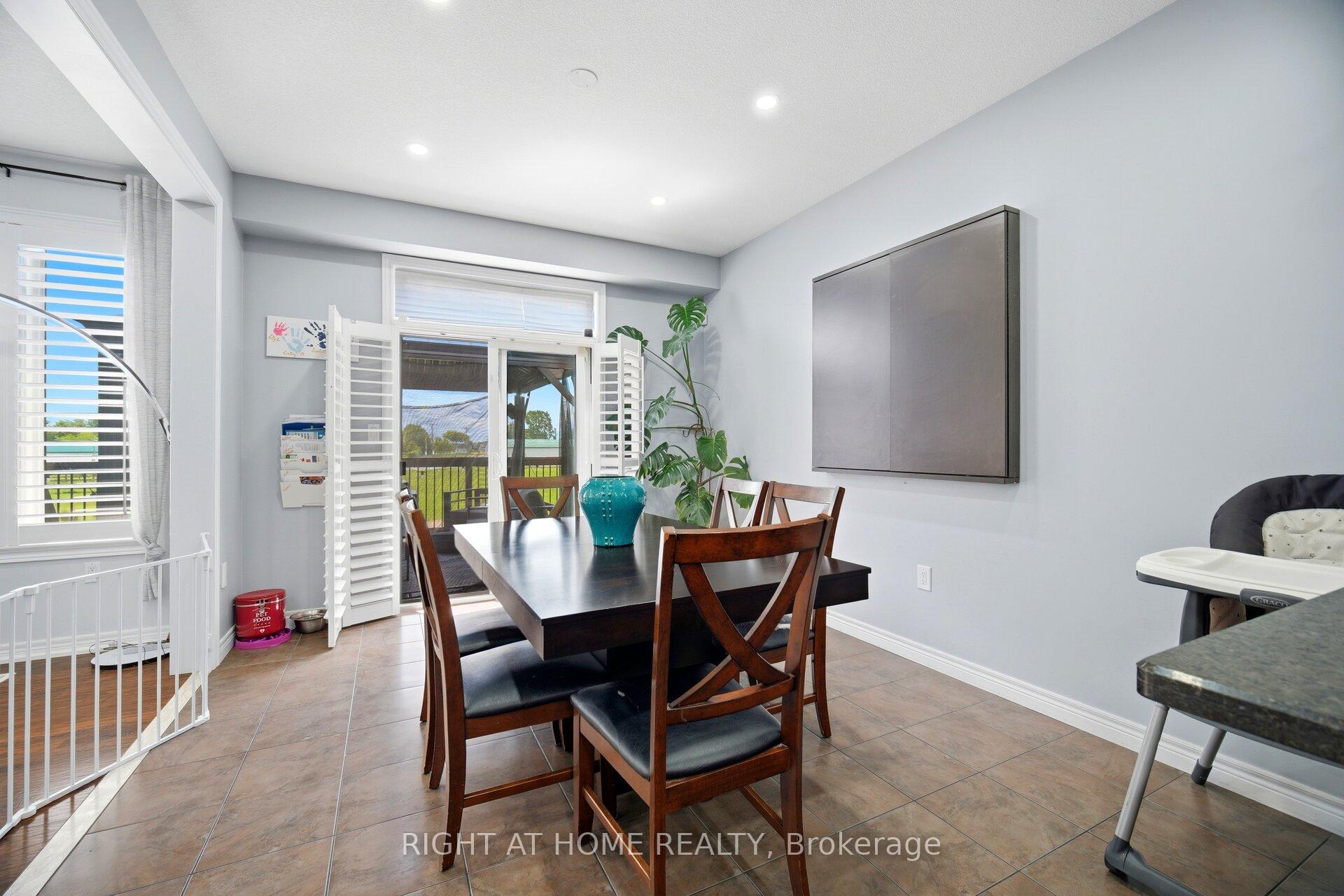 Photo 14 of 79 Garinger Crescent, Hamilton, Binbrook — HOMEH