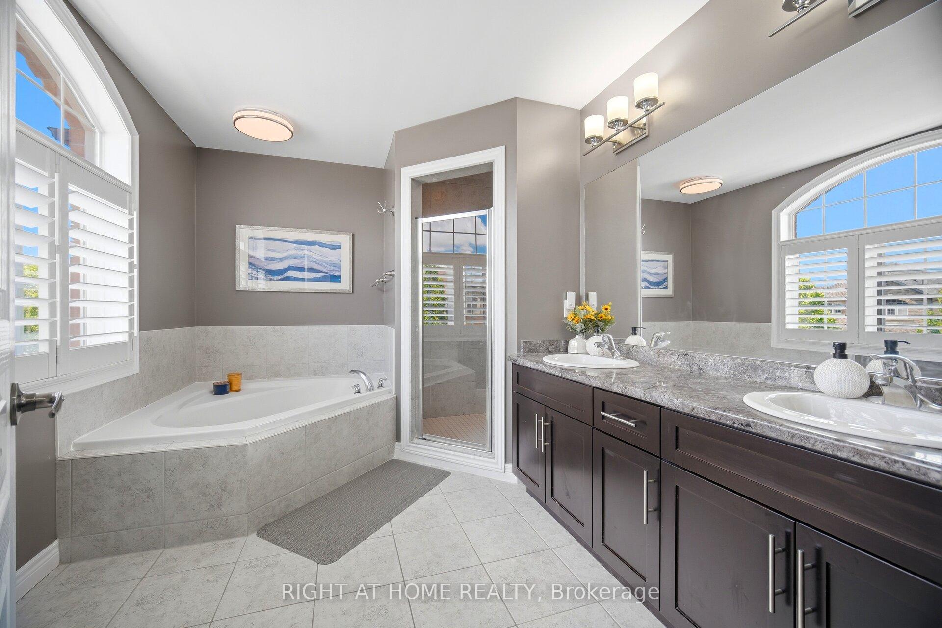 Photo 23 of 79 Garinger Crescent, Hamilton, Binbrook — HOMEH