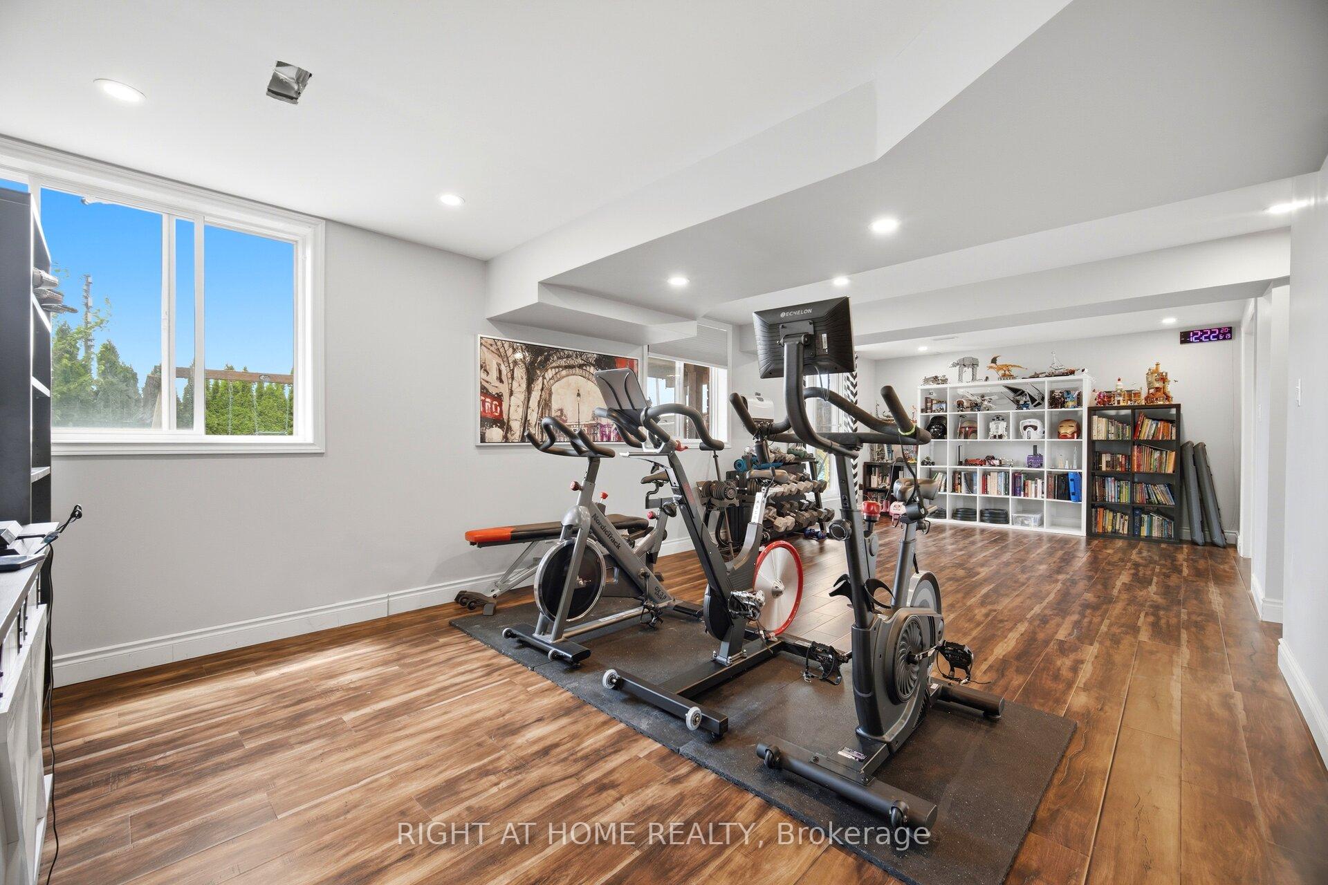 Photo 34 of 79 Garinger Crescent, Hamilton, Binbrook — HOMEH