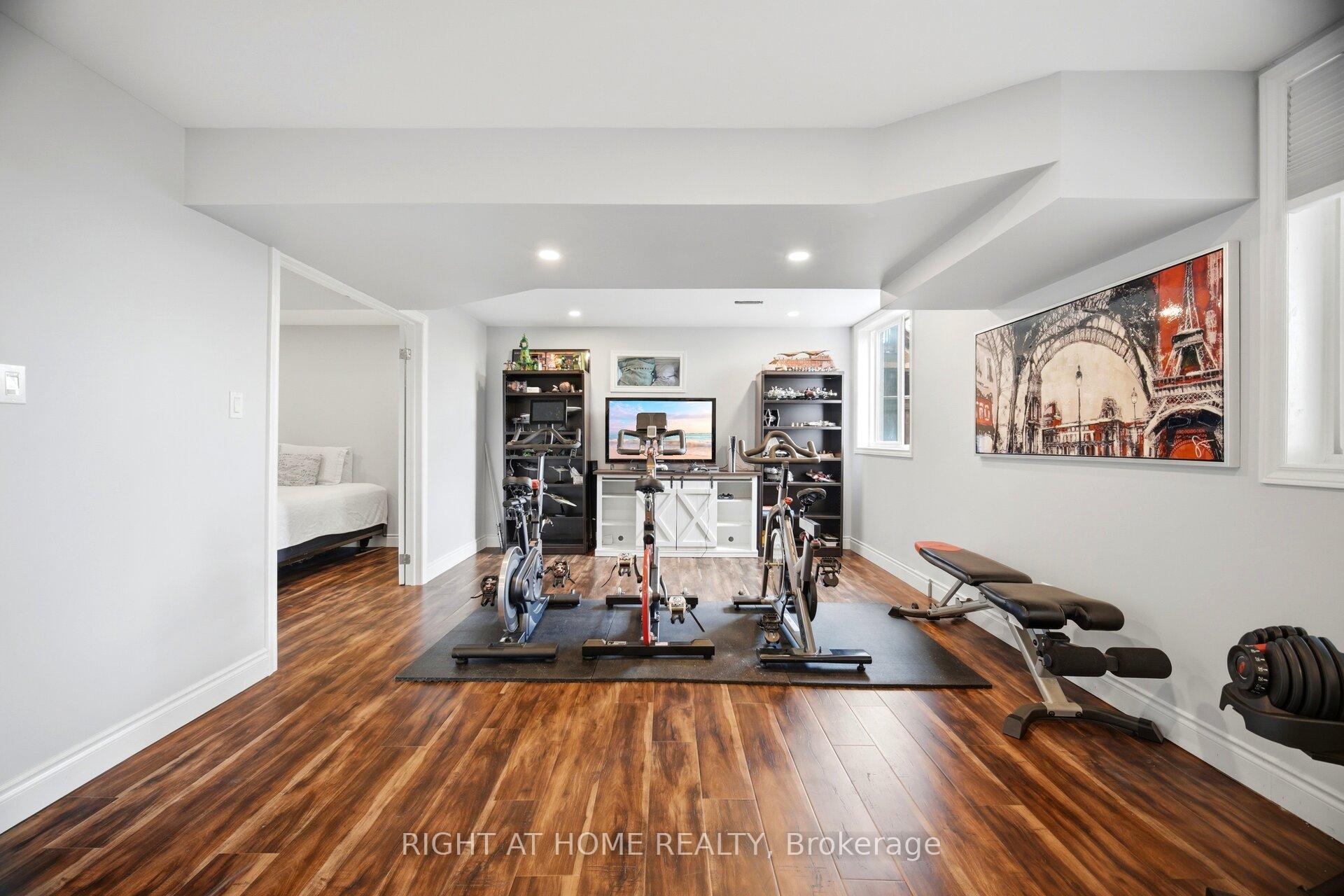 Photo 35 of 79 Garinger Crescent, Hamilton, Binbrook — HOMEH