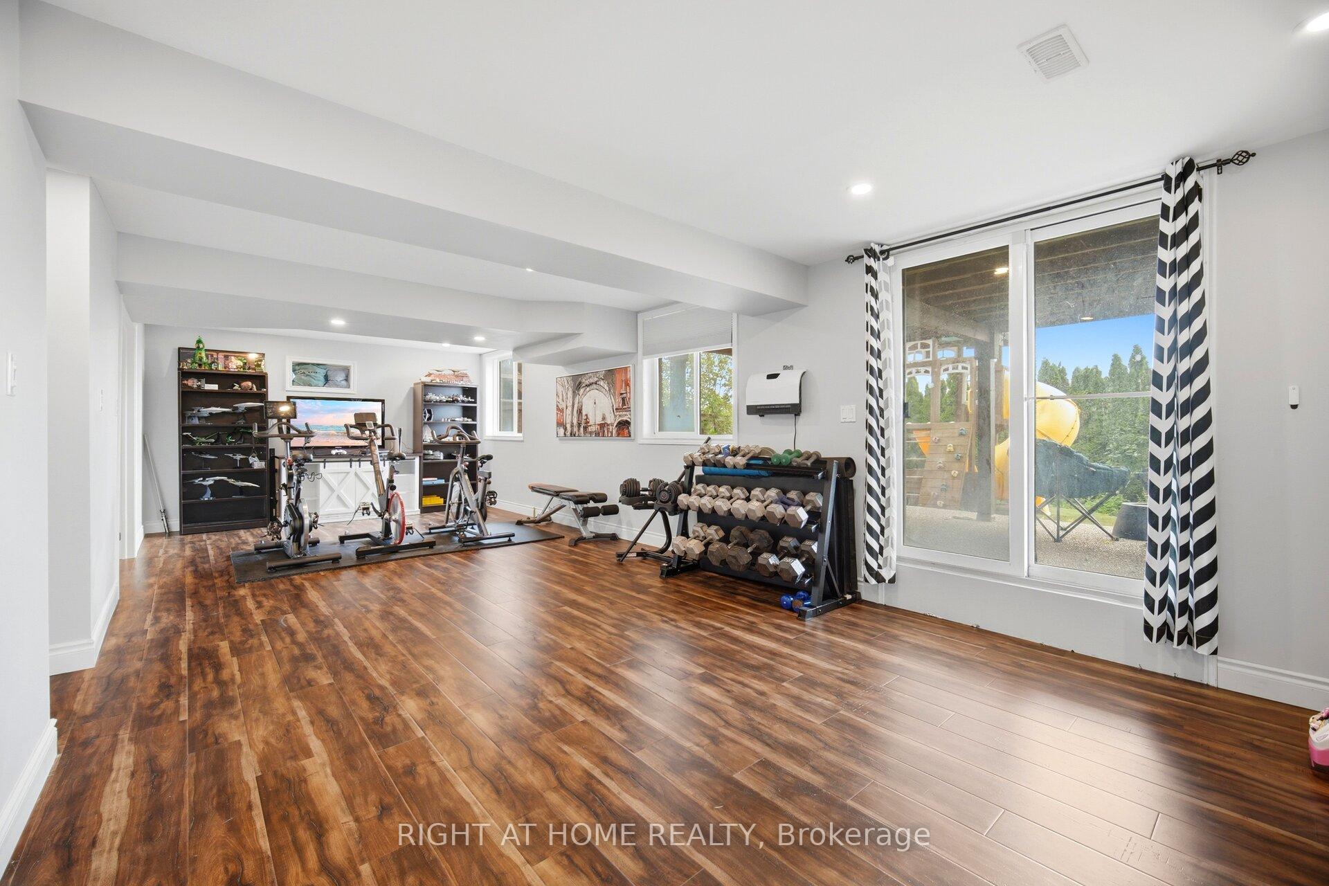 Photo 36 of 79 Garinger Crescent, Hamilton, Binbrook — HOMEH