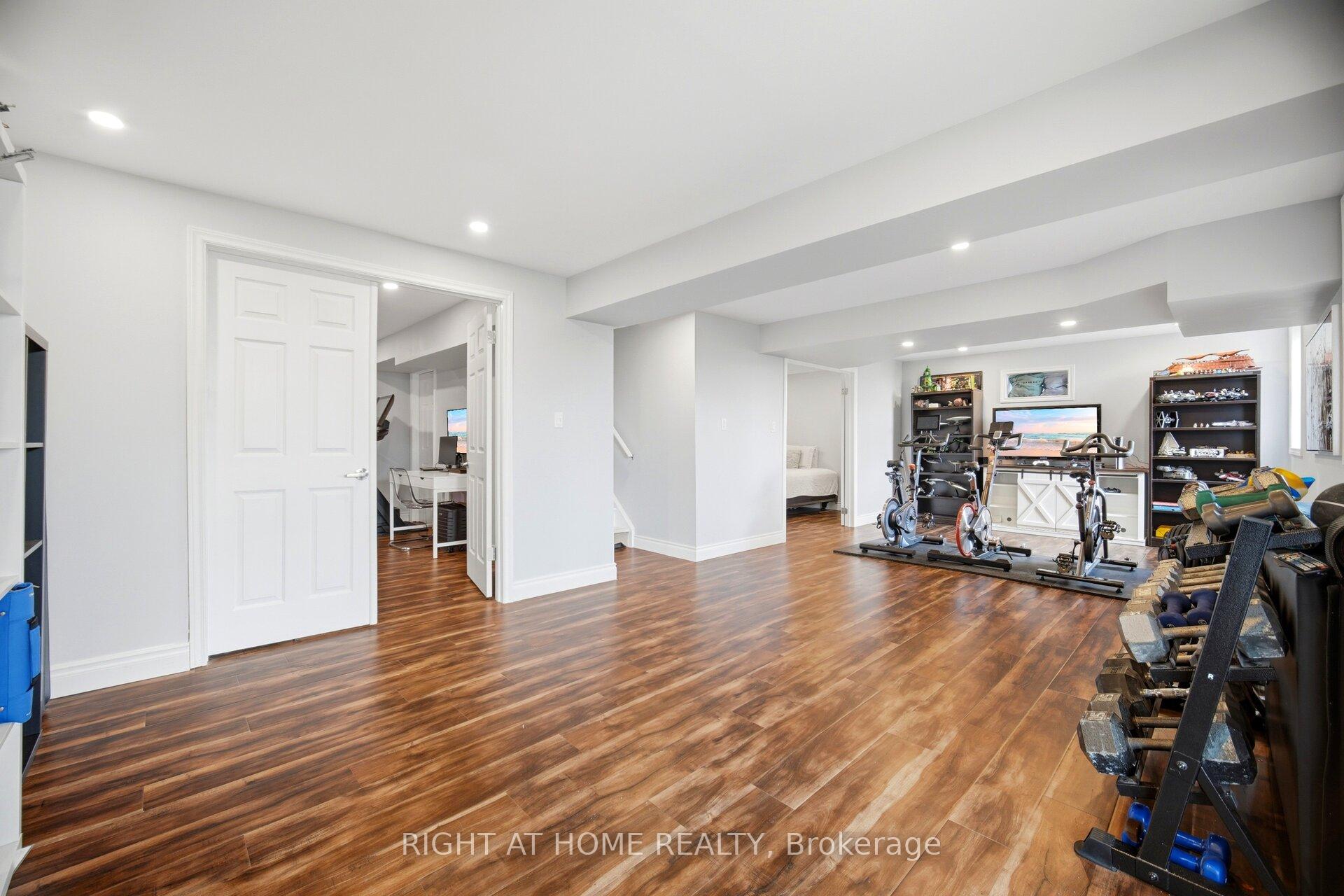 Photo 37 of 79 Garinger Crescent, Hamilton, Binbrook — HOMEH