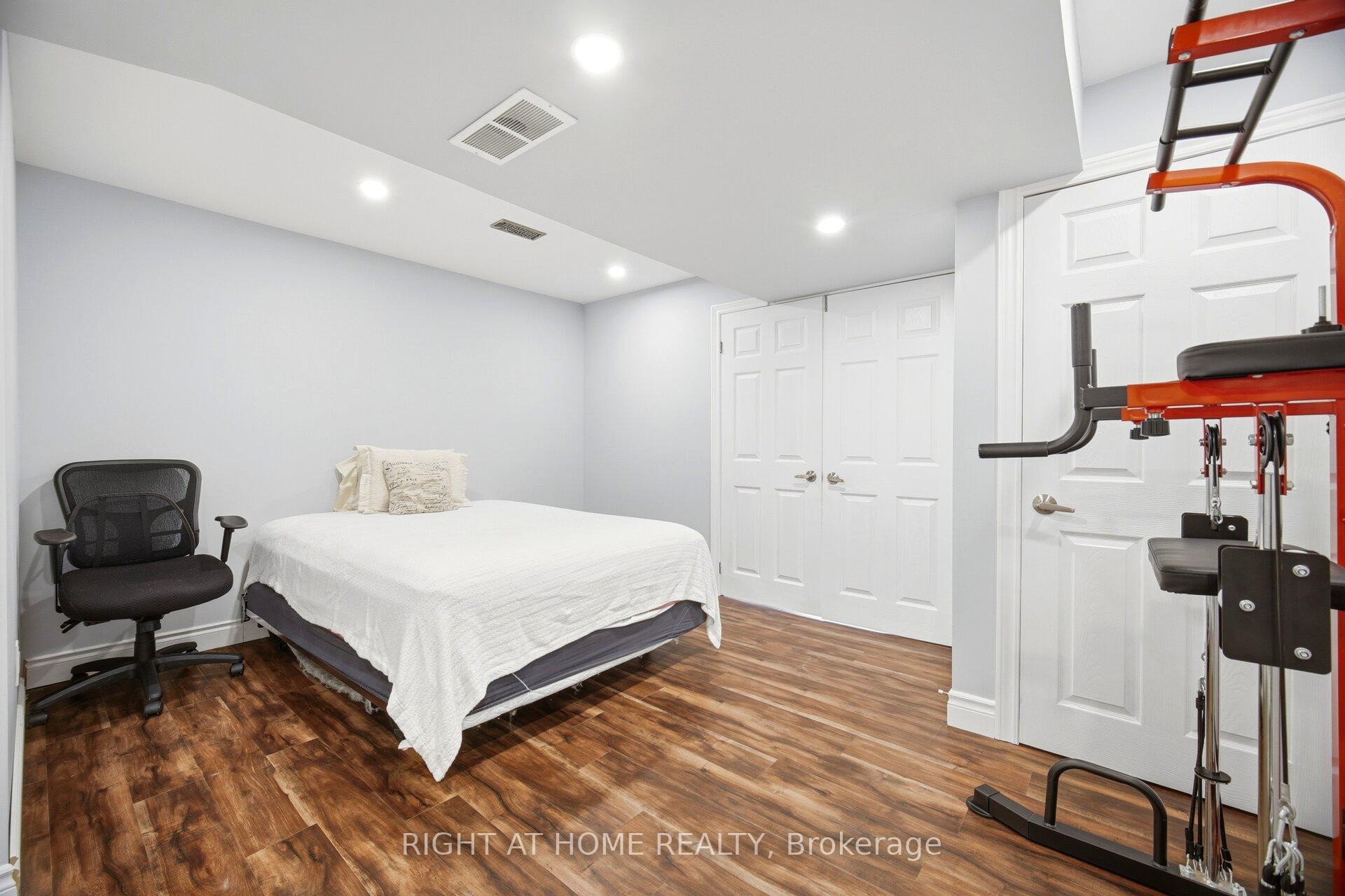Photo 40 of 79 Garinger Crescent, Hamilton, Binbrook — HOMEH