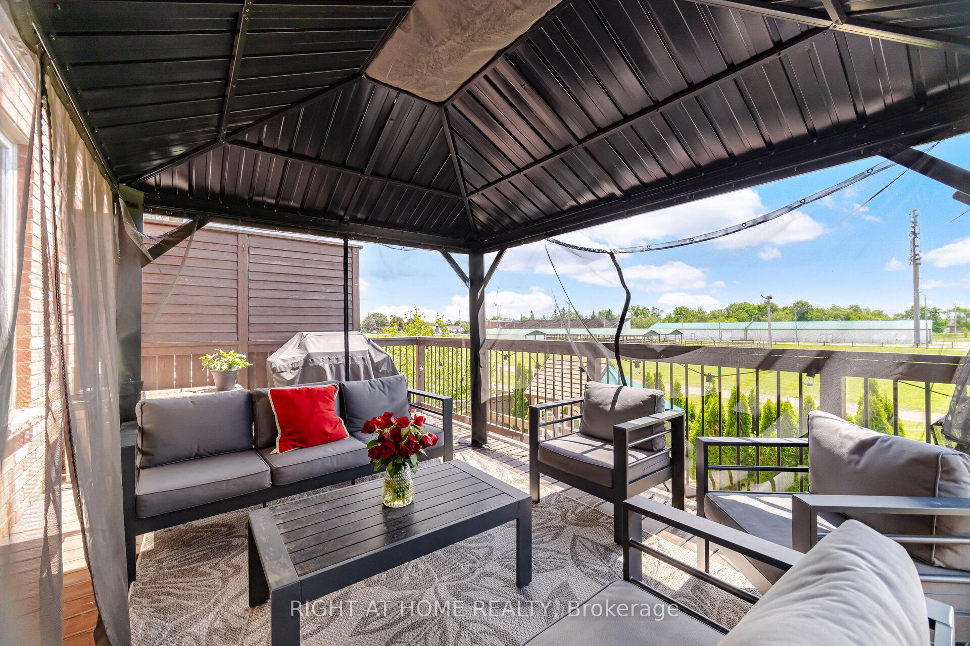 Photo 46 of 79 Garinger Crescent, Hamilton, Binbrook — HOMEH