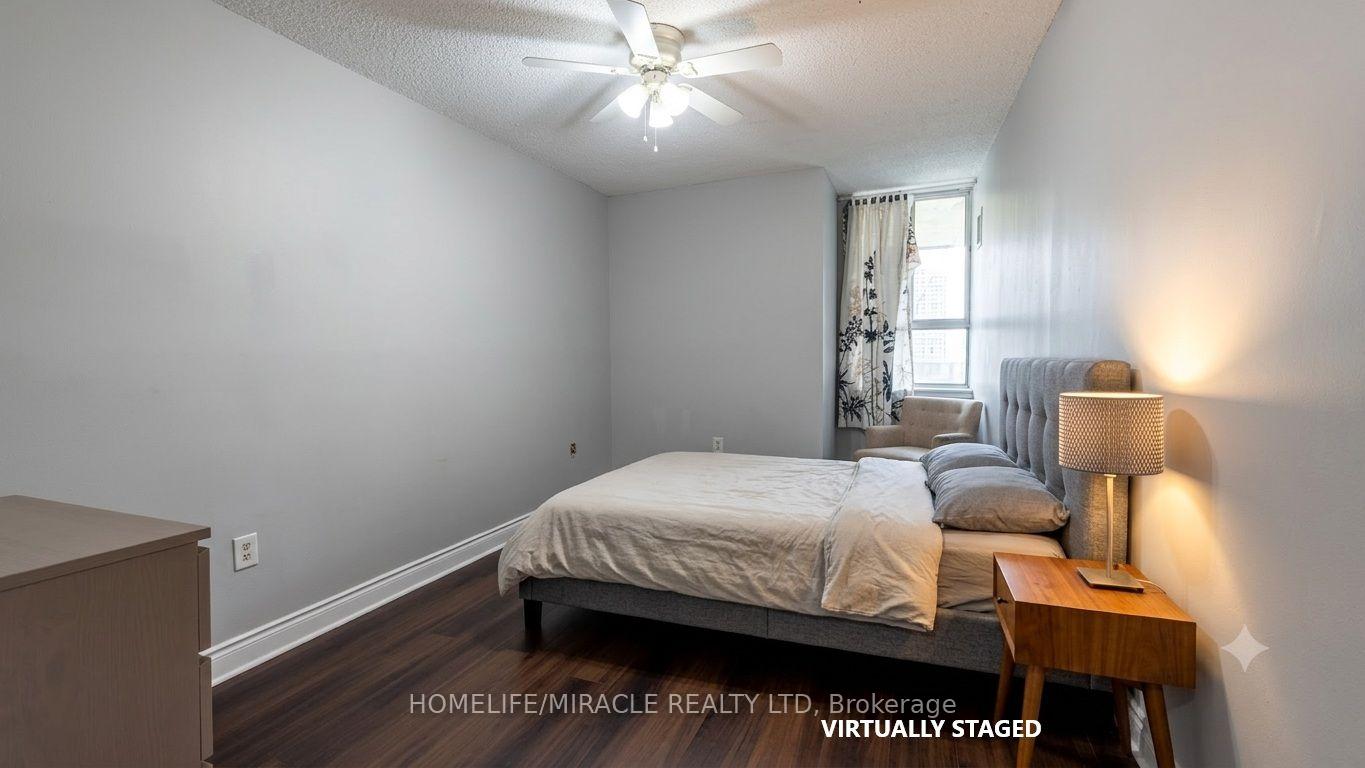 Photo 4 of Unit 807, 40 Panorama Court, Etobicoke, Mount Olive-Silverstone-Jamestown — HOMEH
